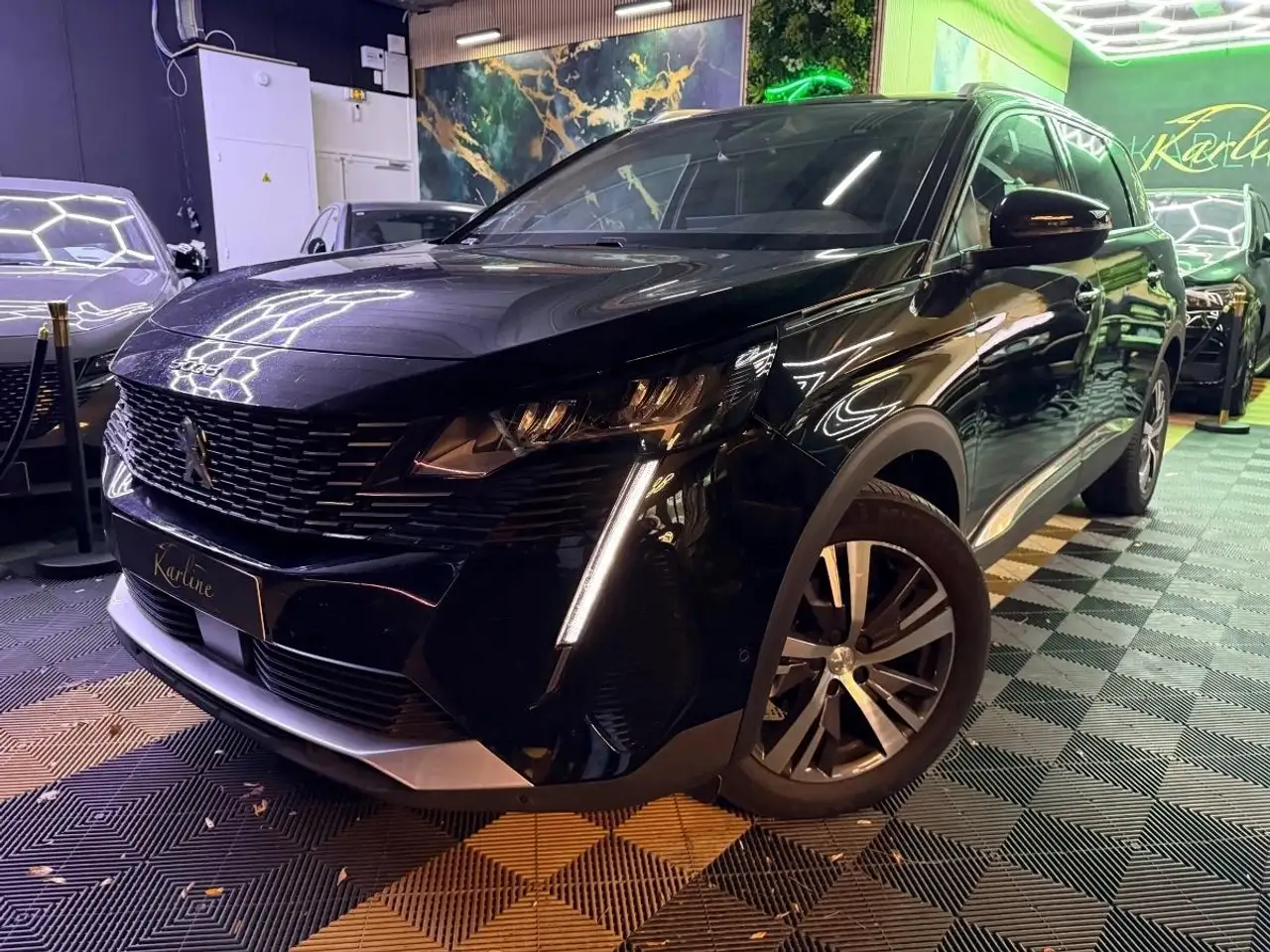 Peugeot 5008