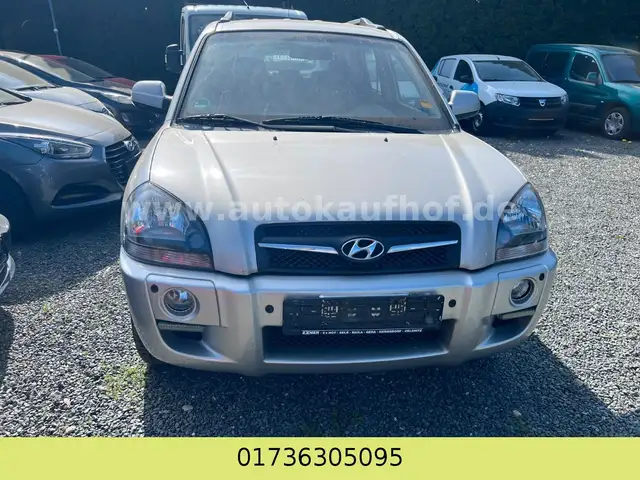 Hyundai Tucson view 2