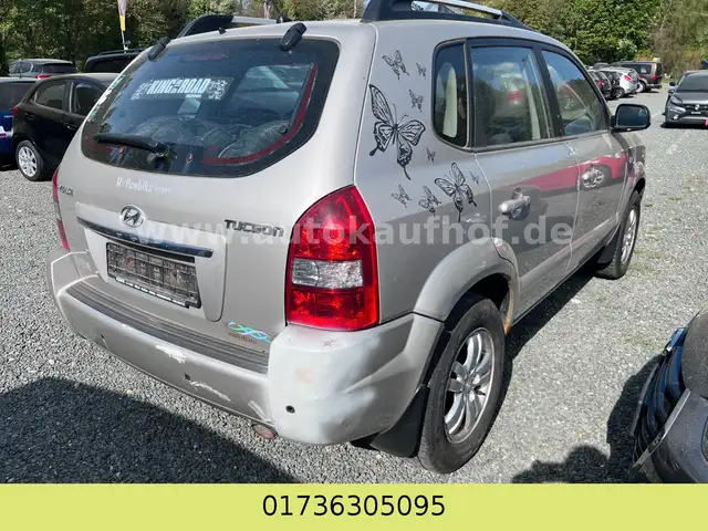 Hyundai Tucson view 4