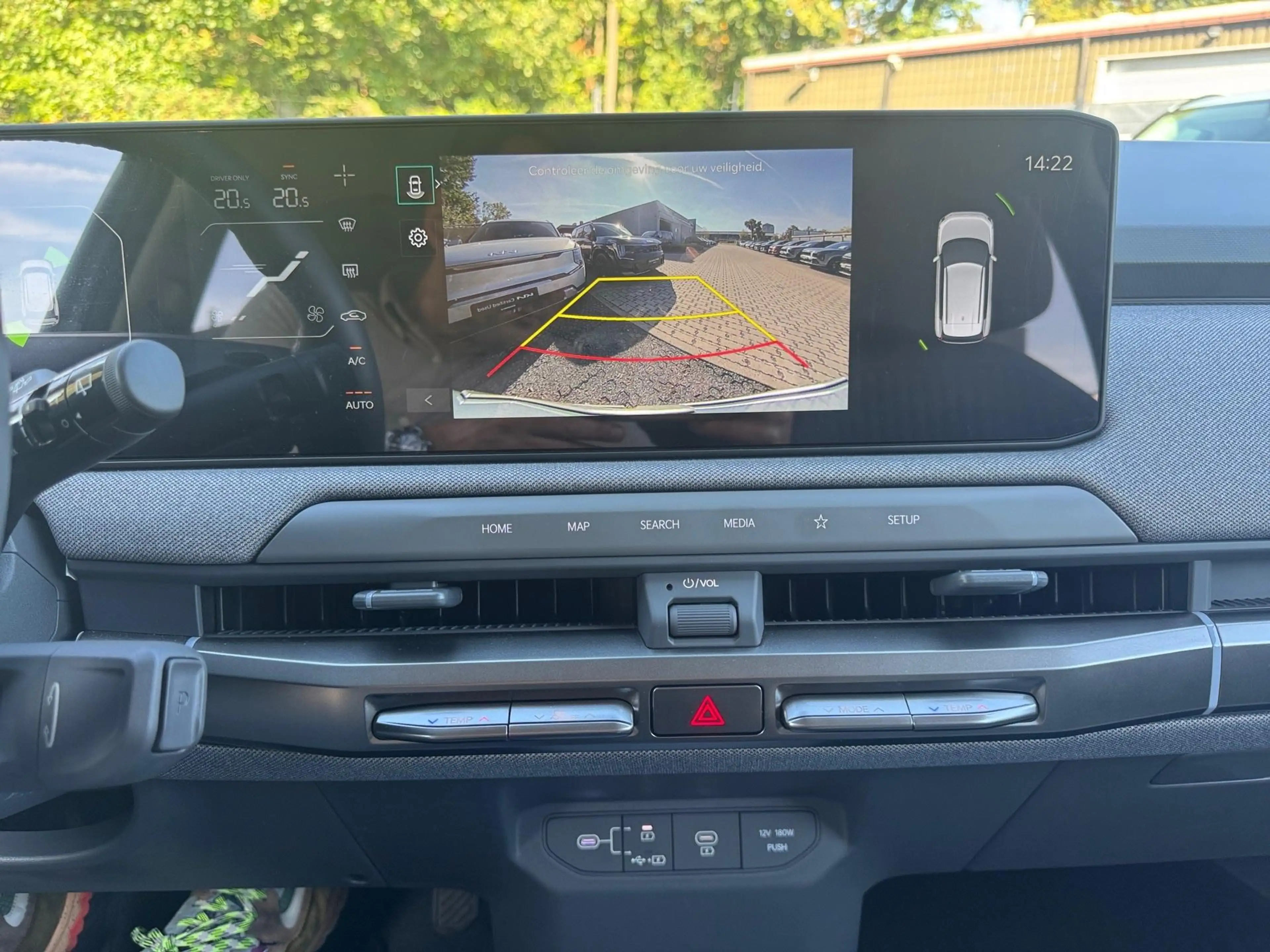 Kia EV3 81,4 kWh Business — photo 15