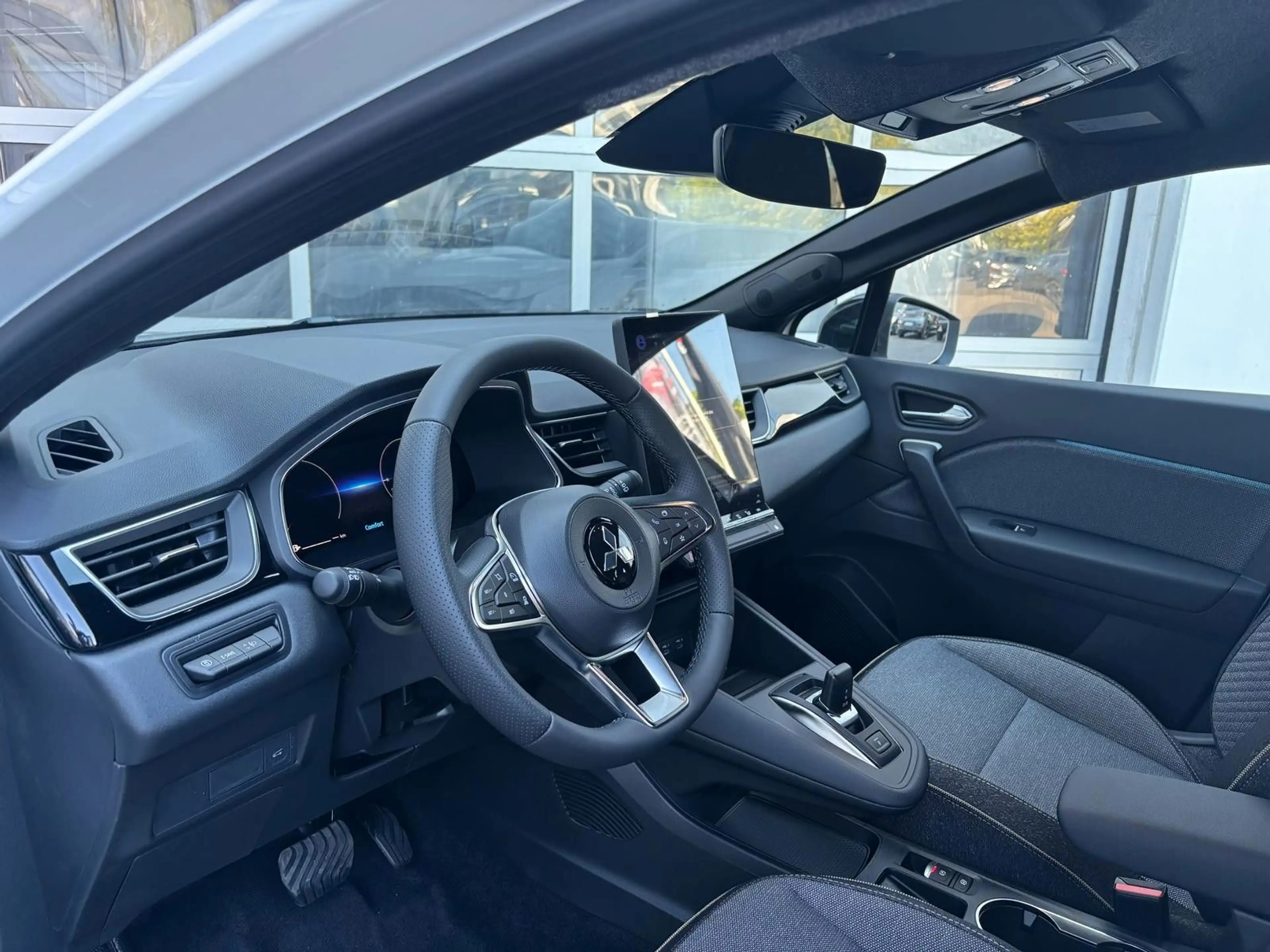 Mitsubishi Grandis Intro Edition 1.8 Hybrid — photo 8