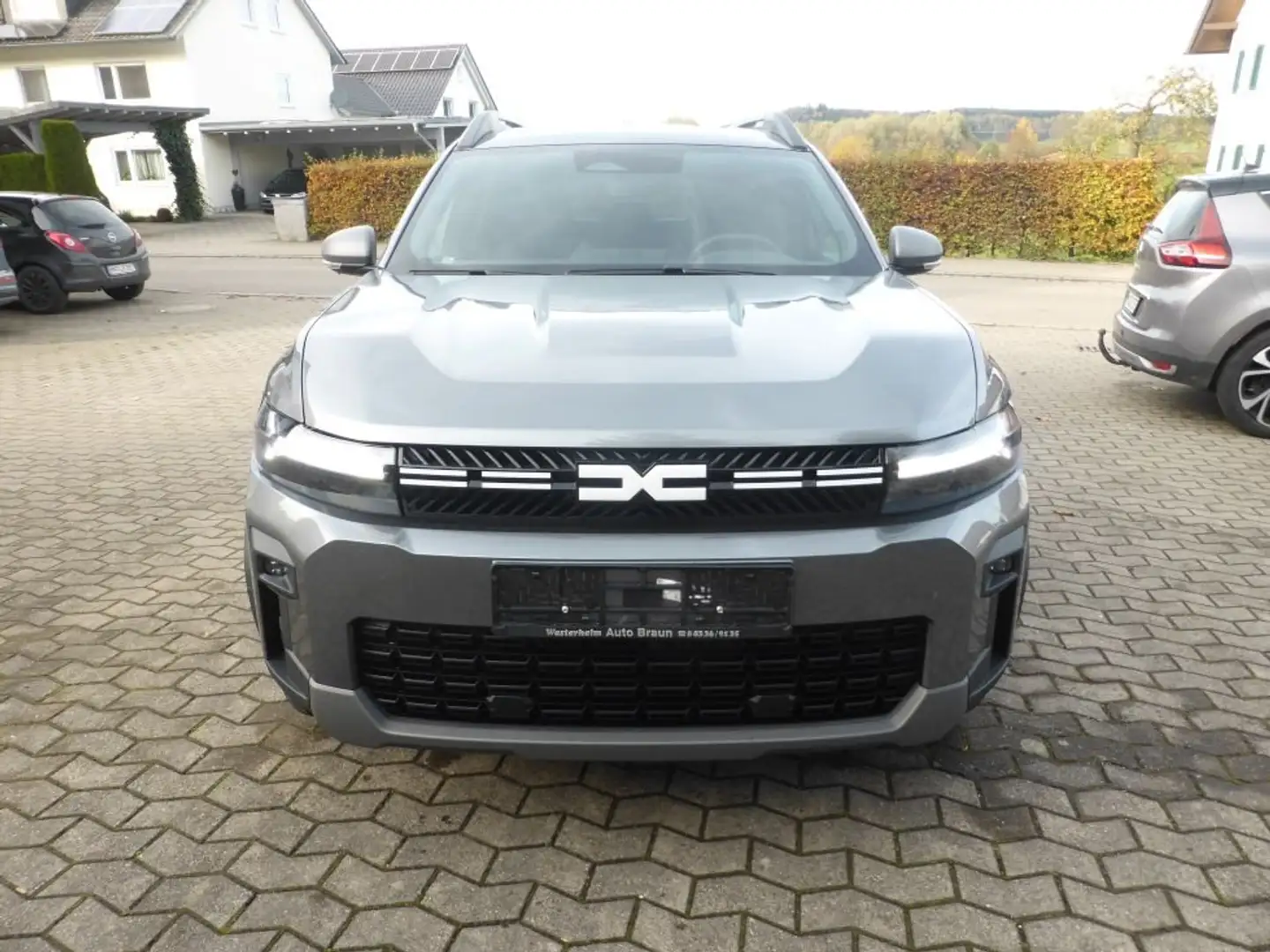 Dacia Bigster TCe 140 Journey Grau - 2