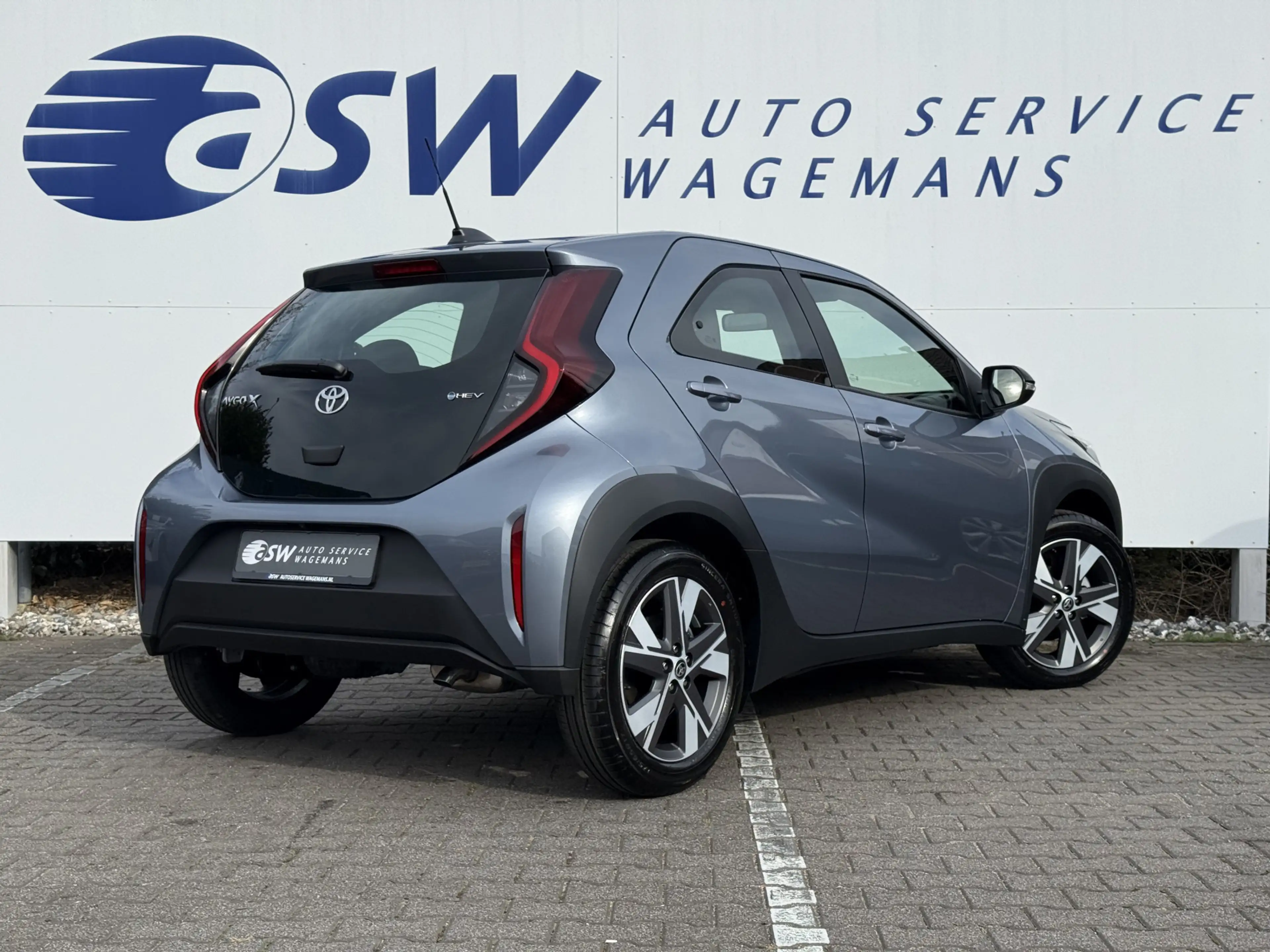 Toyota Aygo X Hybrid 115 pulse | CarPlay | ACC | Camera | LED | — photo 5