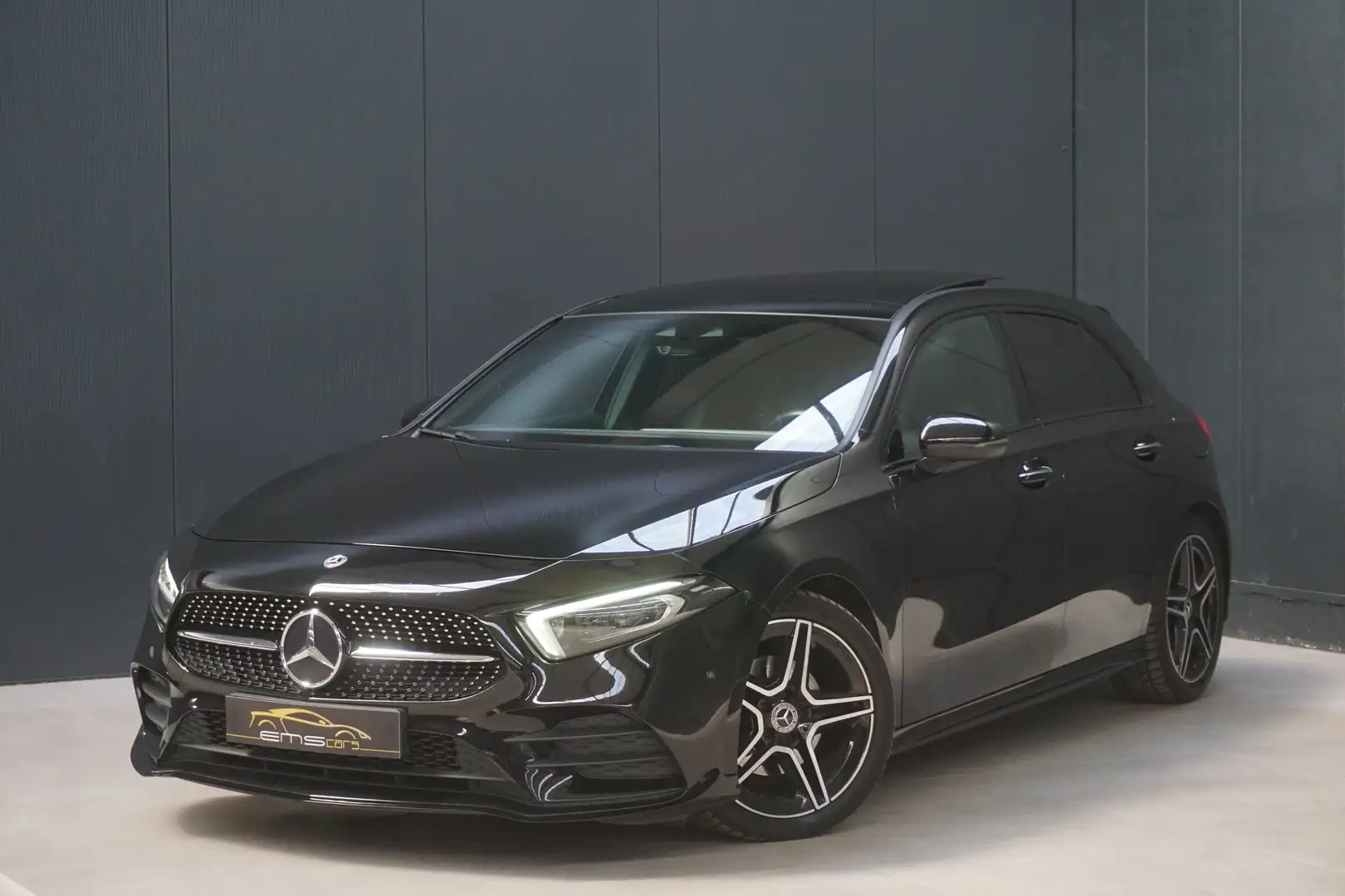 Mercedes-Benz A 200 d Automaat- AMG Pack- Nav- Pano- Cam- Garantie! Zwart - 1