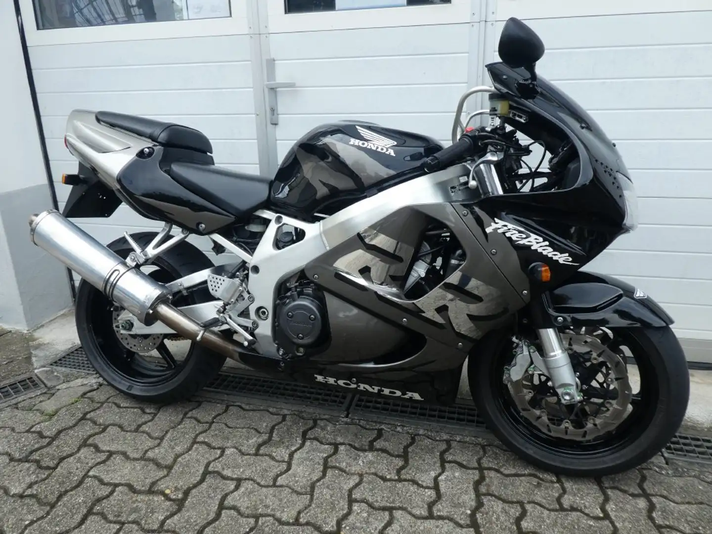Honda CBR 900 Original, Service + Tüv neu,  Wilbers, gepflegt Schwarz - 1