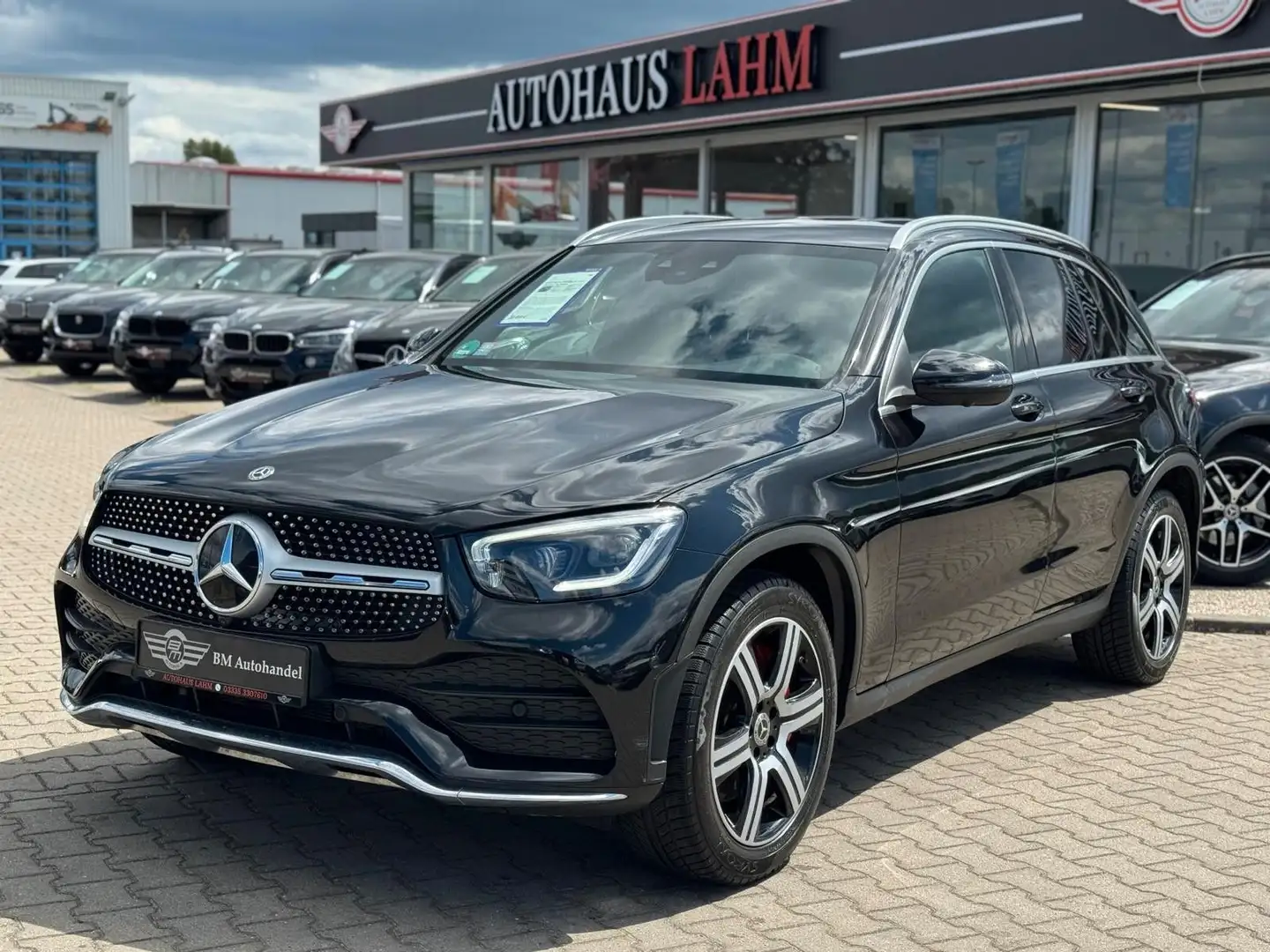 Mercedes-Benz GLC 300 4Matic 9G-TRONIC"AMG PAKET"360° KAMERA" crna - 2