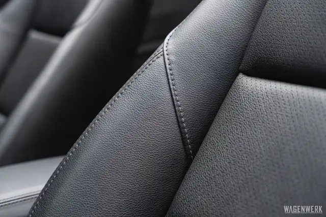 Porsche 991 Carrera Cabrio PDK ALLBLACK KAMERA PDLS ERSTLACK Ansicht 36