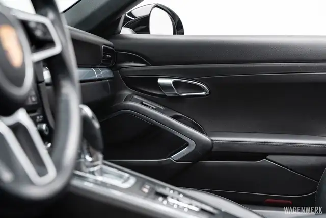 Porsche 991 Carrera Cabrio PDK ALLBLACK KAMERA PDLS ERSTLACK Ansicht 44