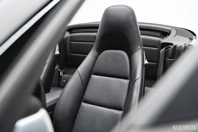 Porsche 991 Carrera Cabrio PDK ALLBLACK KAMERA PDLS ERSTLACK Ansicht 28