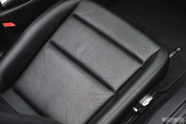 Porsche 991 Carrera Cabrio PDK ALLBLACK KAMERA PDLS ERSTLACK Ansicht 38