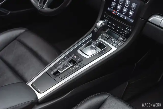 Porsche 991 Carrera Cabrio PDK ALLBLACK KAMERA PDLS ERSTLACK Ansicht 42