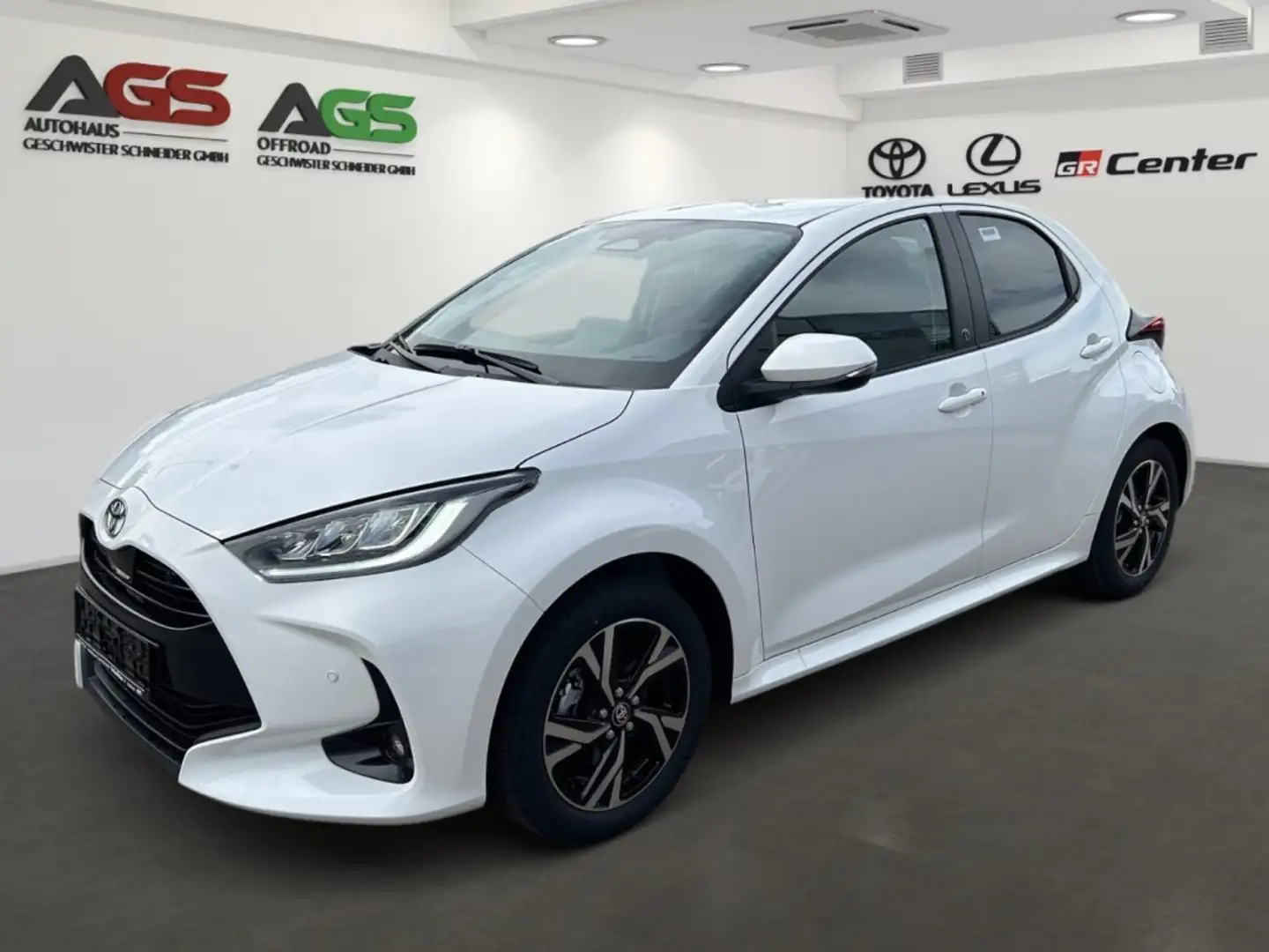 Toyota Yaris Hybrid 1,5L Teamplayer Safety + Comfort Paket Blanc - 1
