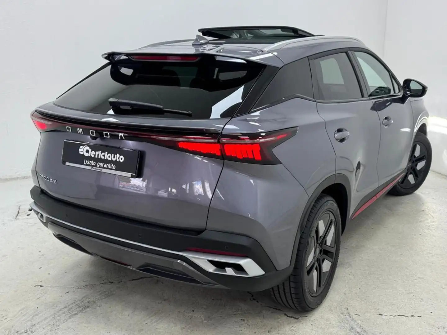 Omoda 5 5 1.6 TGDI 147CV aut. Premium (TETTO) Grau - 2