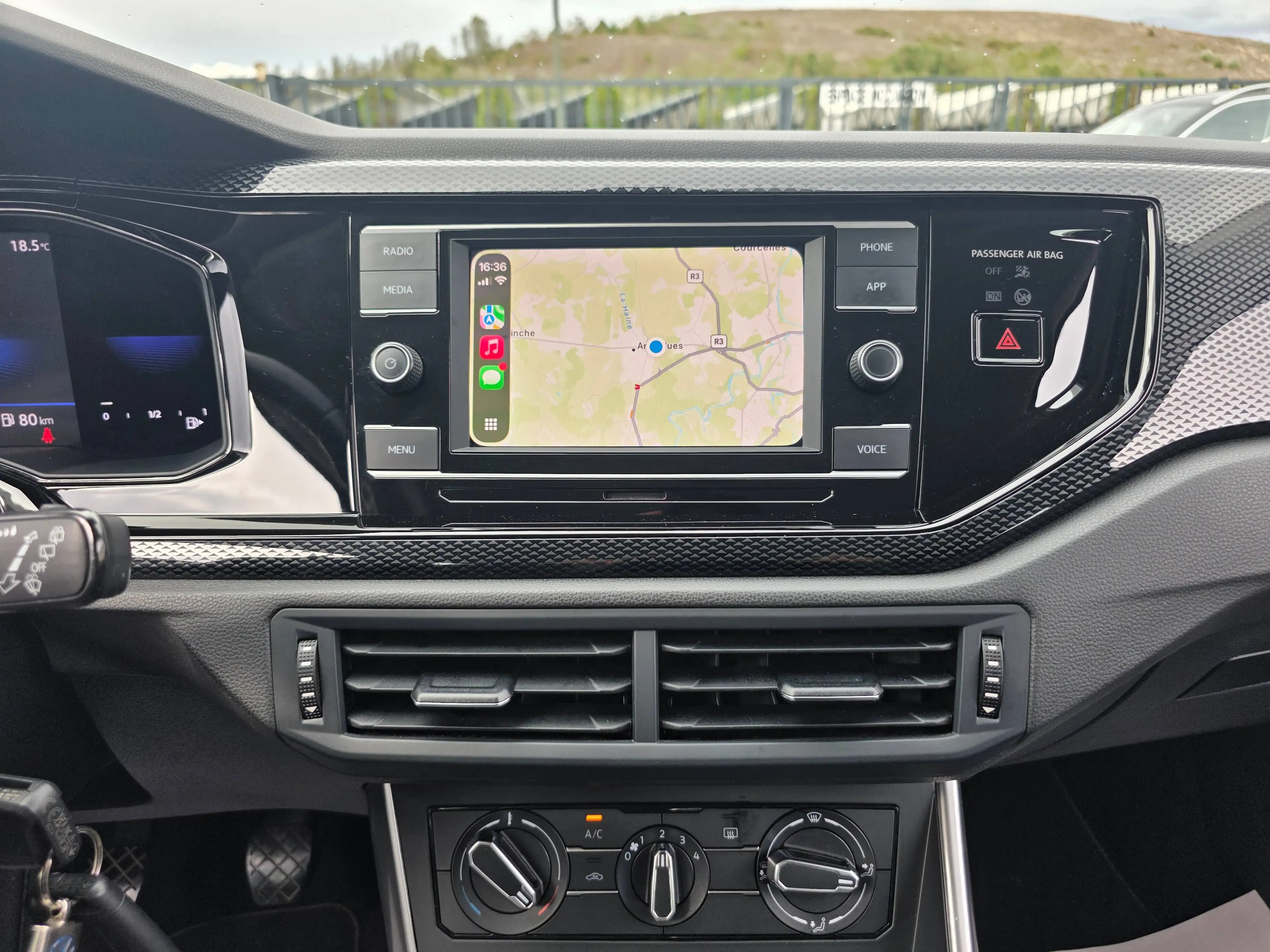 Volkswagen Taigo Taigo 1.0 TSI Highline-Garantie — photo 16