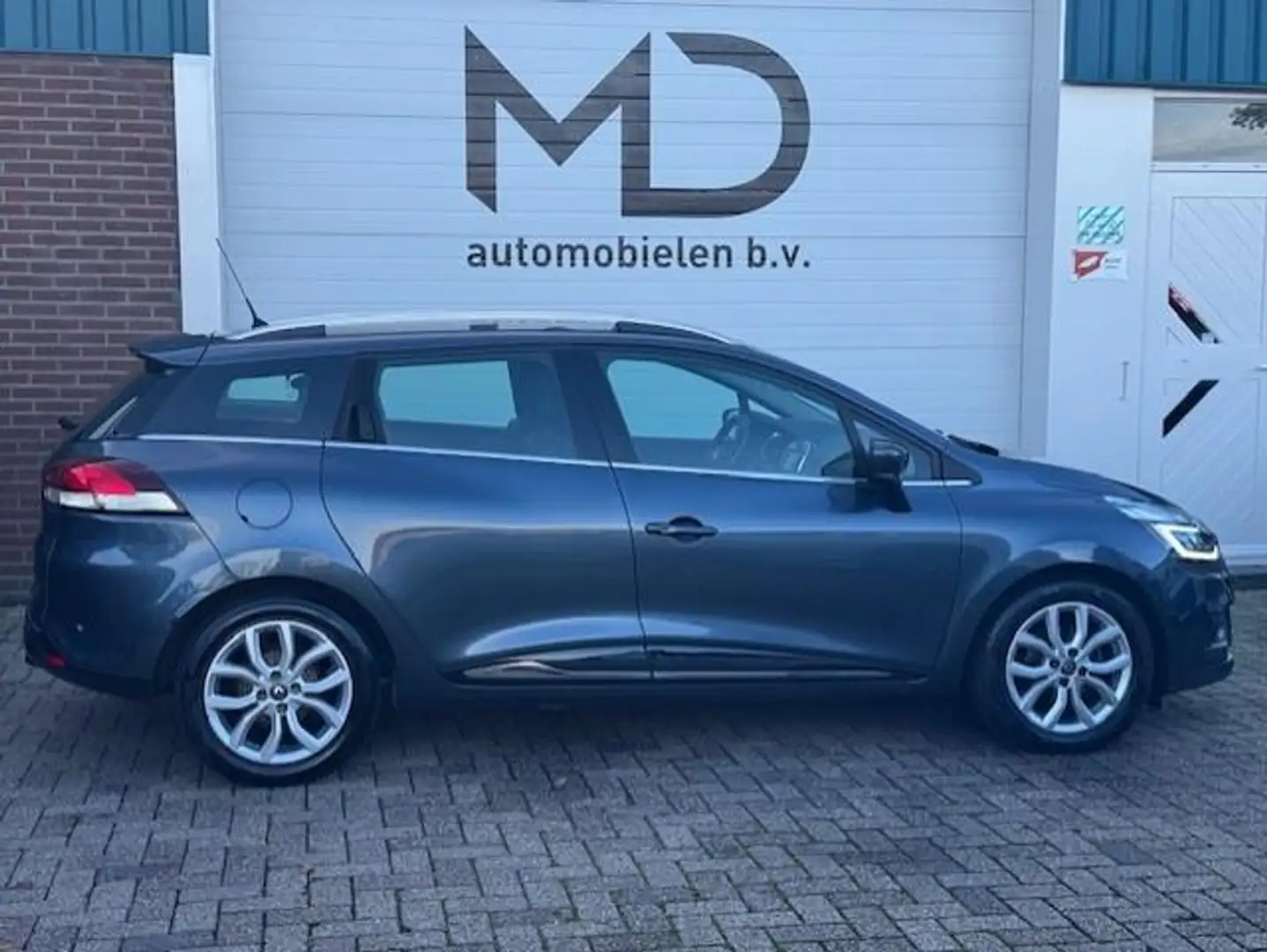 Renault Clio Estate 1.2 TCe Intens -Perfect onderhouden-LED Grijs - 2