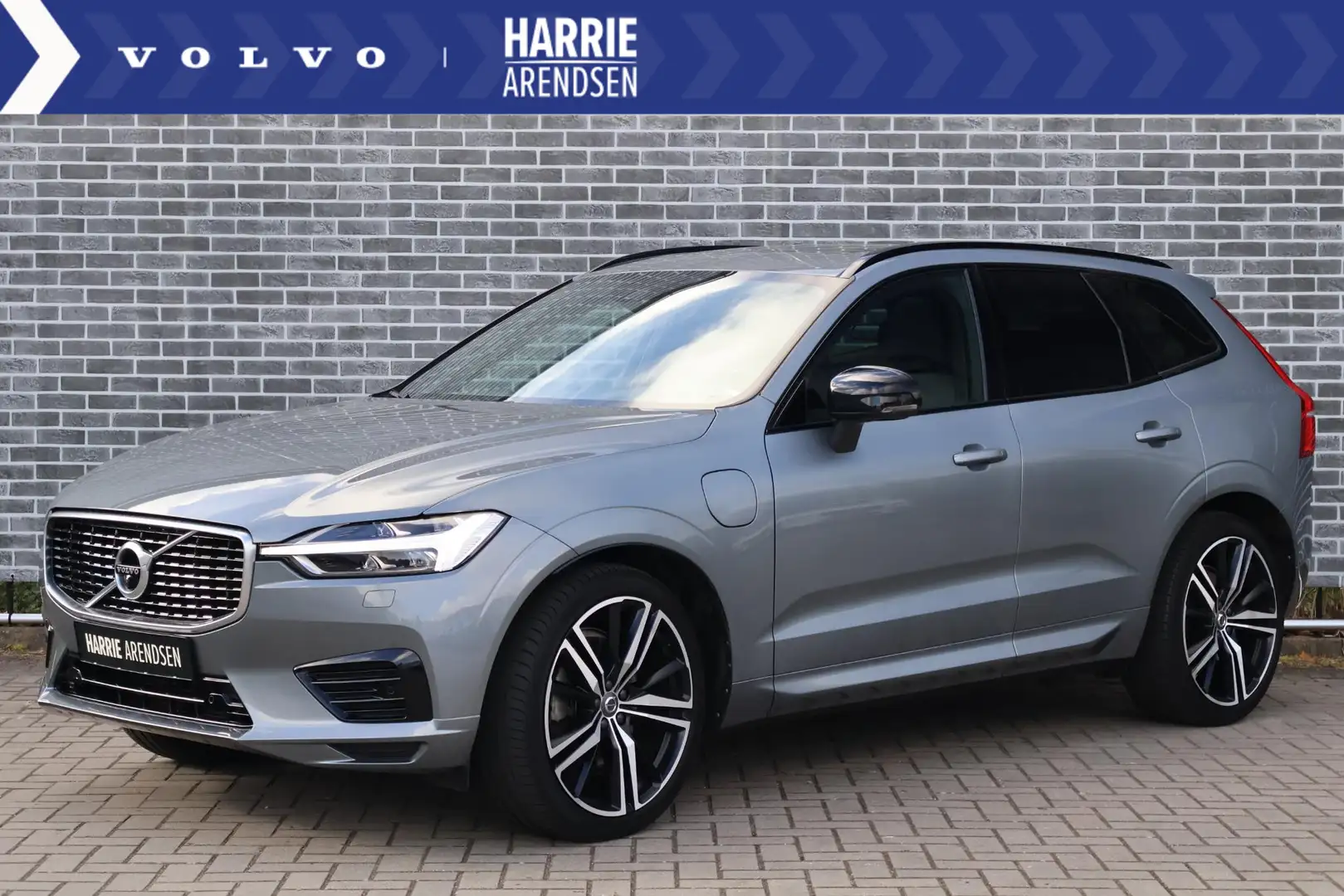 Volvo XC60 Recharge T6 AWD R-Design | Bowers & Wilkins audio Grijs - 1