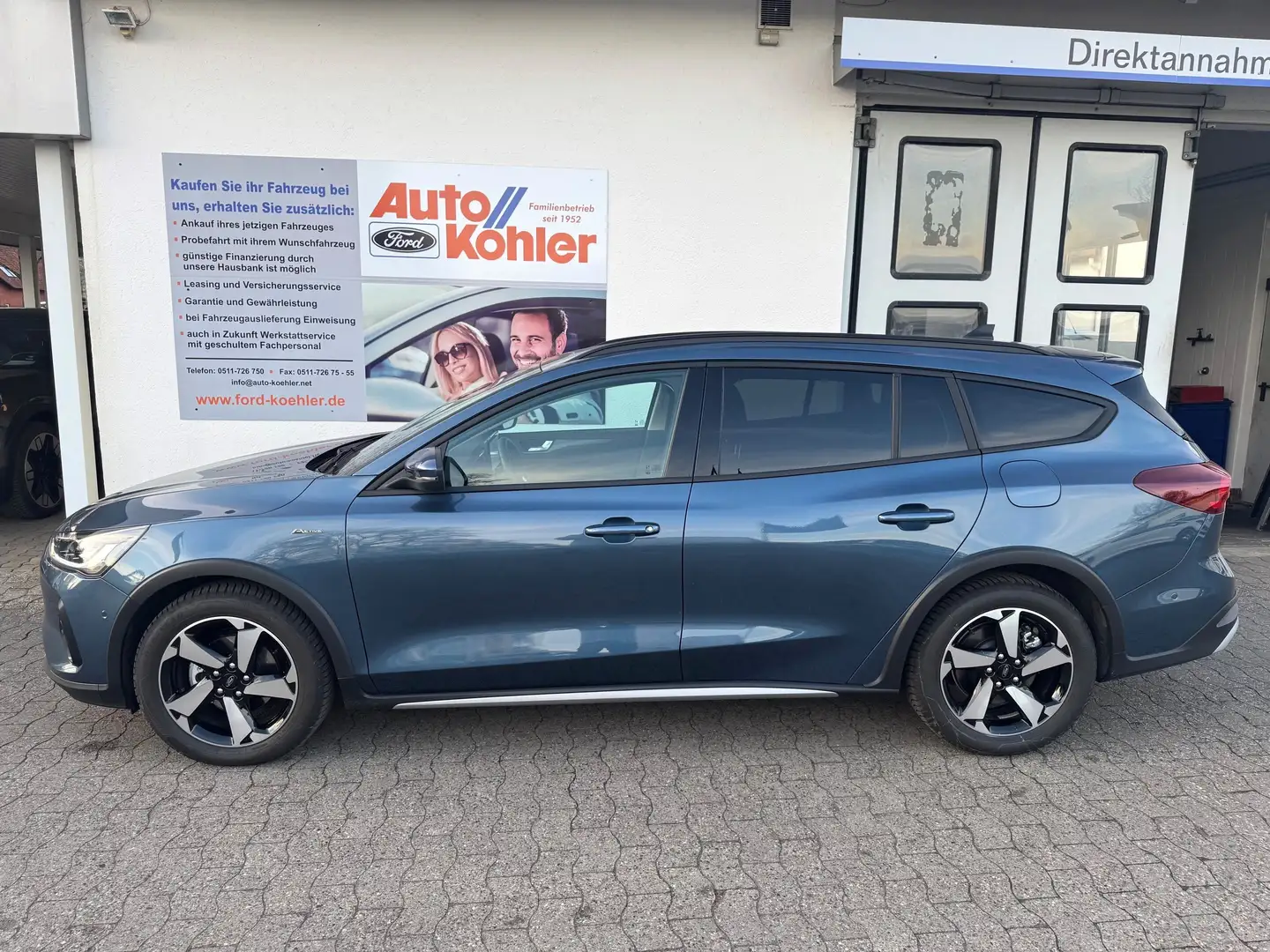 Ford Focus Active X Turnier mHEV Automatik (viele Extras AHK) Blau - 2