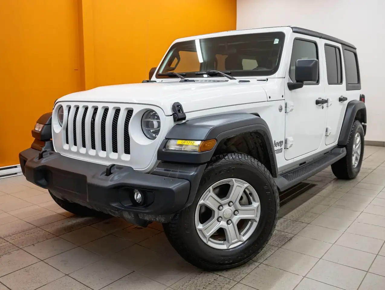 Jeep Wrangler снимка Jeep Wrangler