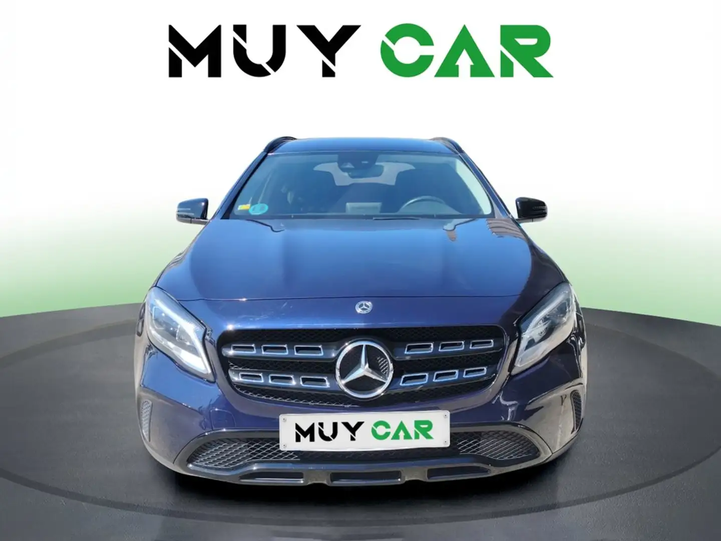 Mercedes-Benz GLA 180 7G-DCT Blau - 2