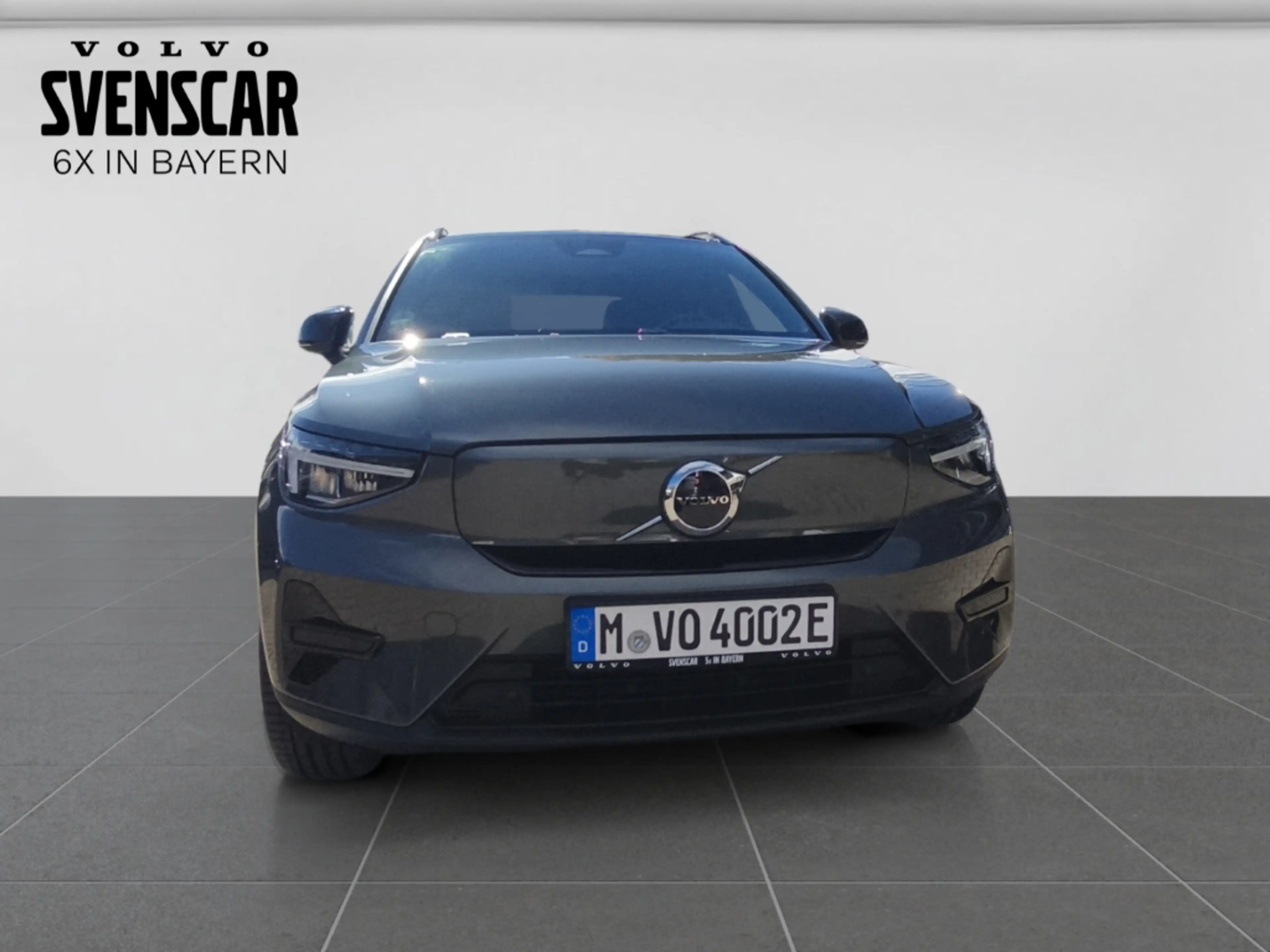 Volvo EX40 Single Motor Extended Range Plus Dark StandHZG Dig — photo 8
