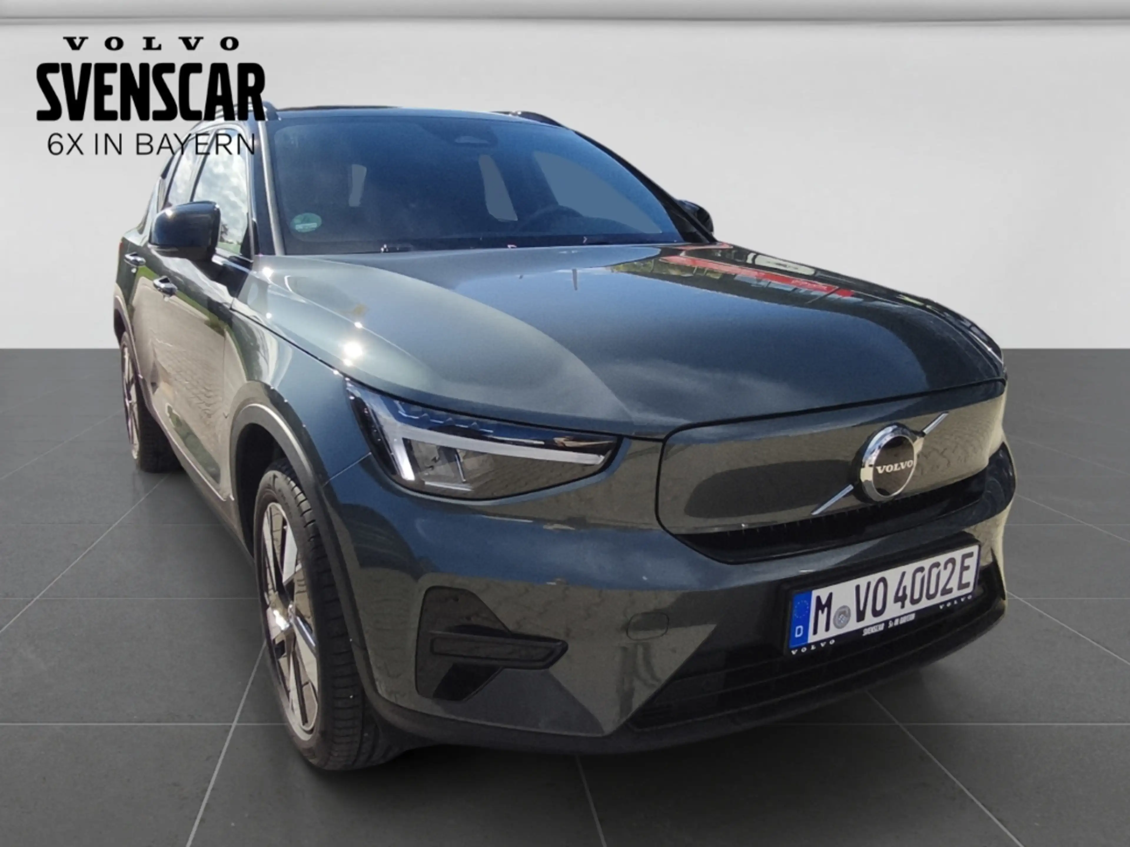 Volvo EX40 Single Motor Extended Range Plus Dark StandHZG Dig — photo 7