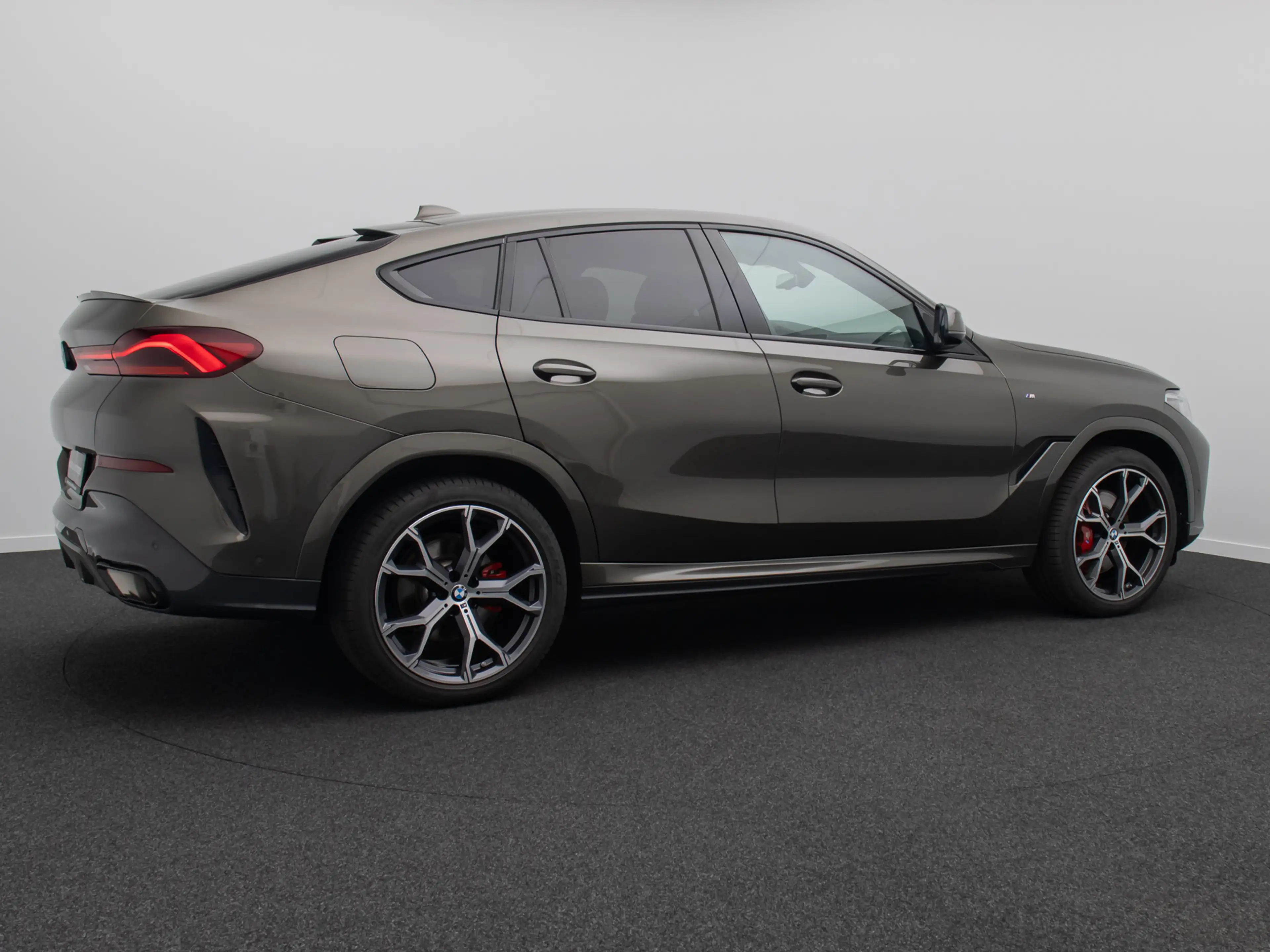 BMW X6 M Sport Kamera Laser HUD DAB HiFi 21Zol — photo 6
