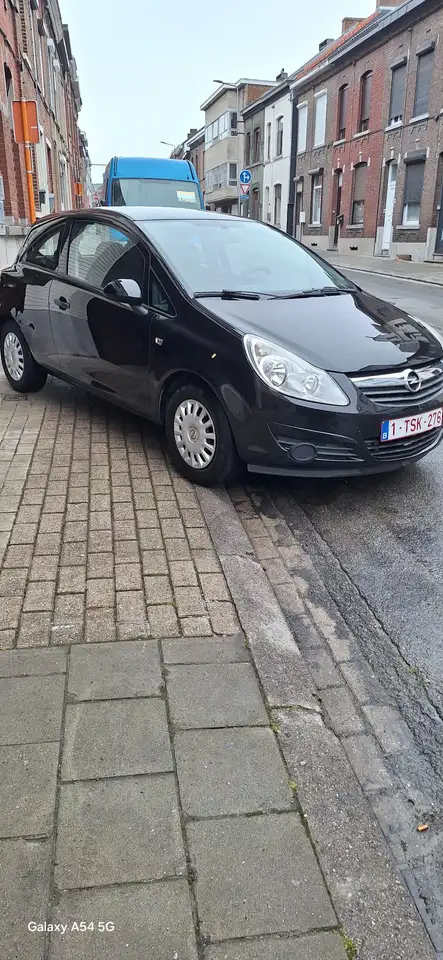 Opel Corsa 1.0i XE 12v Edition 2000, foto 3