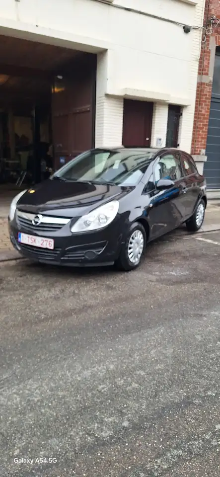 Opel Corsa 1.0i XE 12v Edition 2000, foto 2