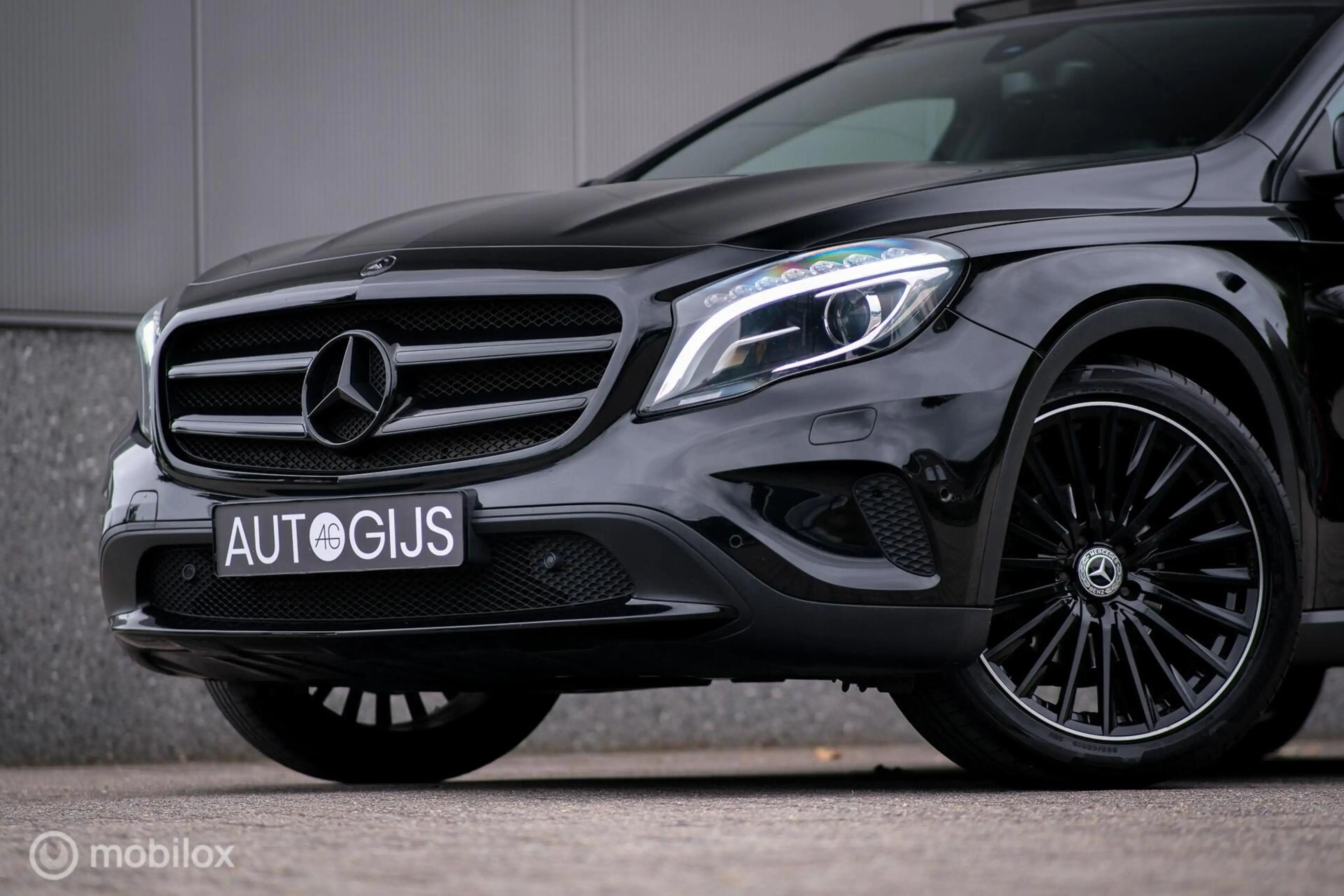 Mercedes-Benz GLA 180 | Glazen schuifdak | NAP NL auto | Camera | Cruise — photo 21