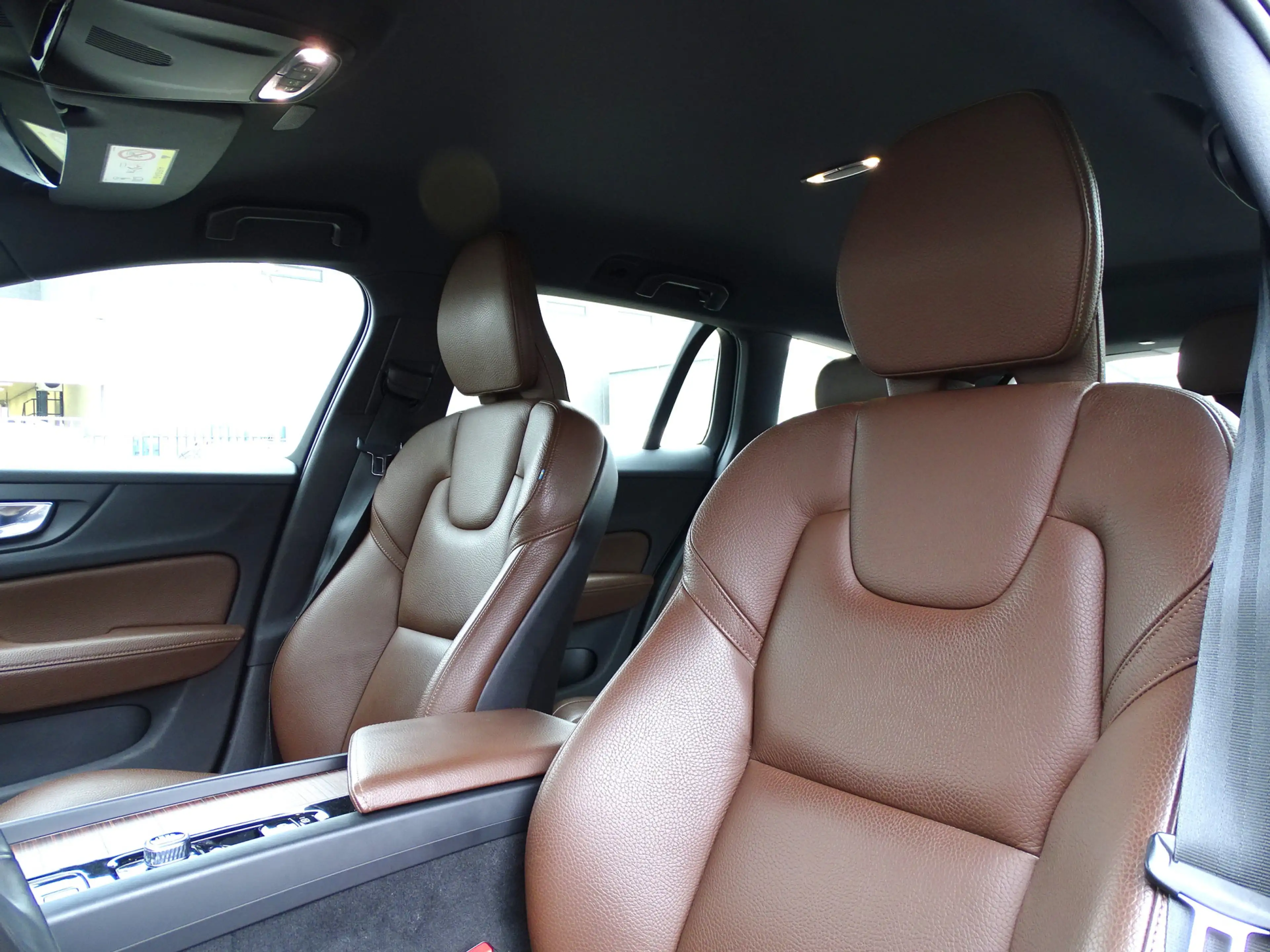 Volvo V60 Cross Country 2.0 B5 AWD Pro | leder | 250pk | — photo 16
