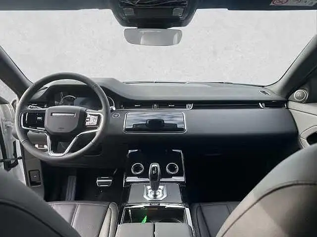 Land Rover Range Rover Evoque view 4