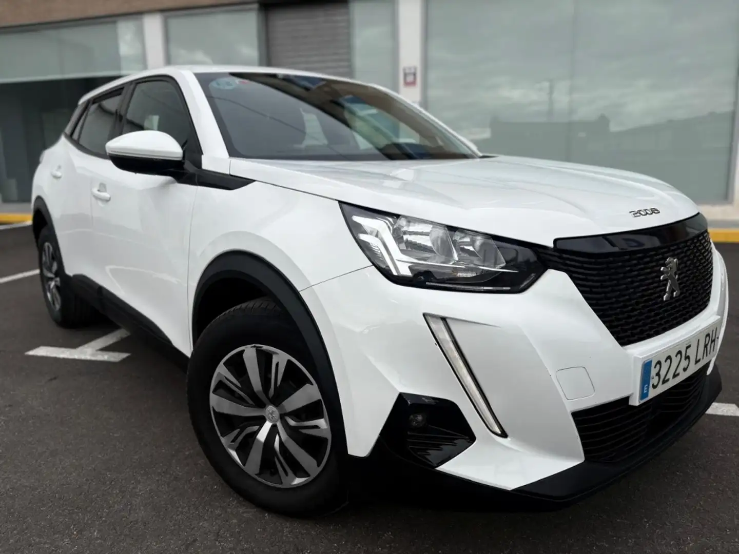 Peugeot 2008 1.5BlueHDi S&S Active 110 Wit - 1