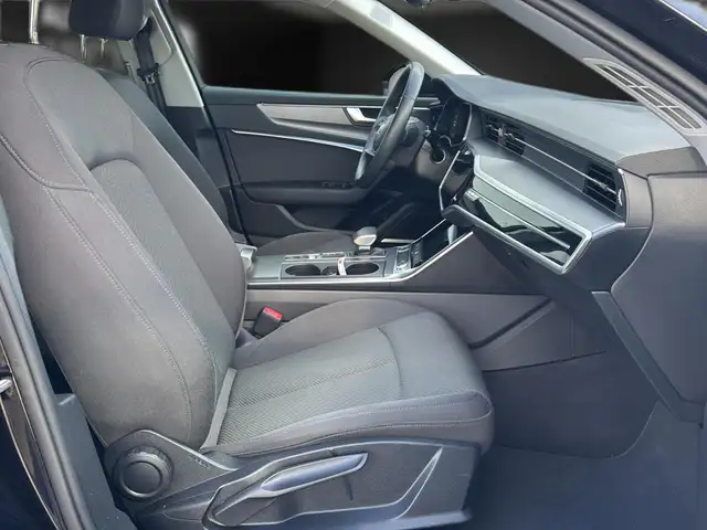 Audi A6 view 14