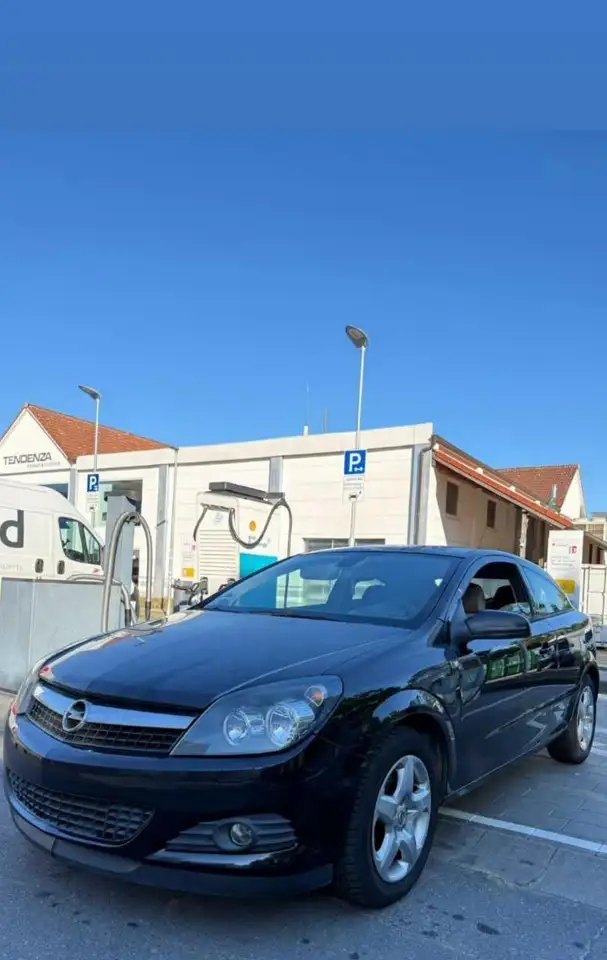 Opel Astra 1.8 16V Coupe, foto 2