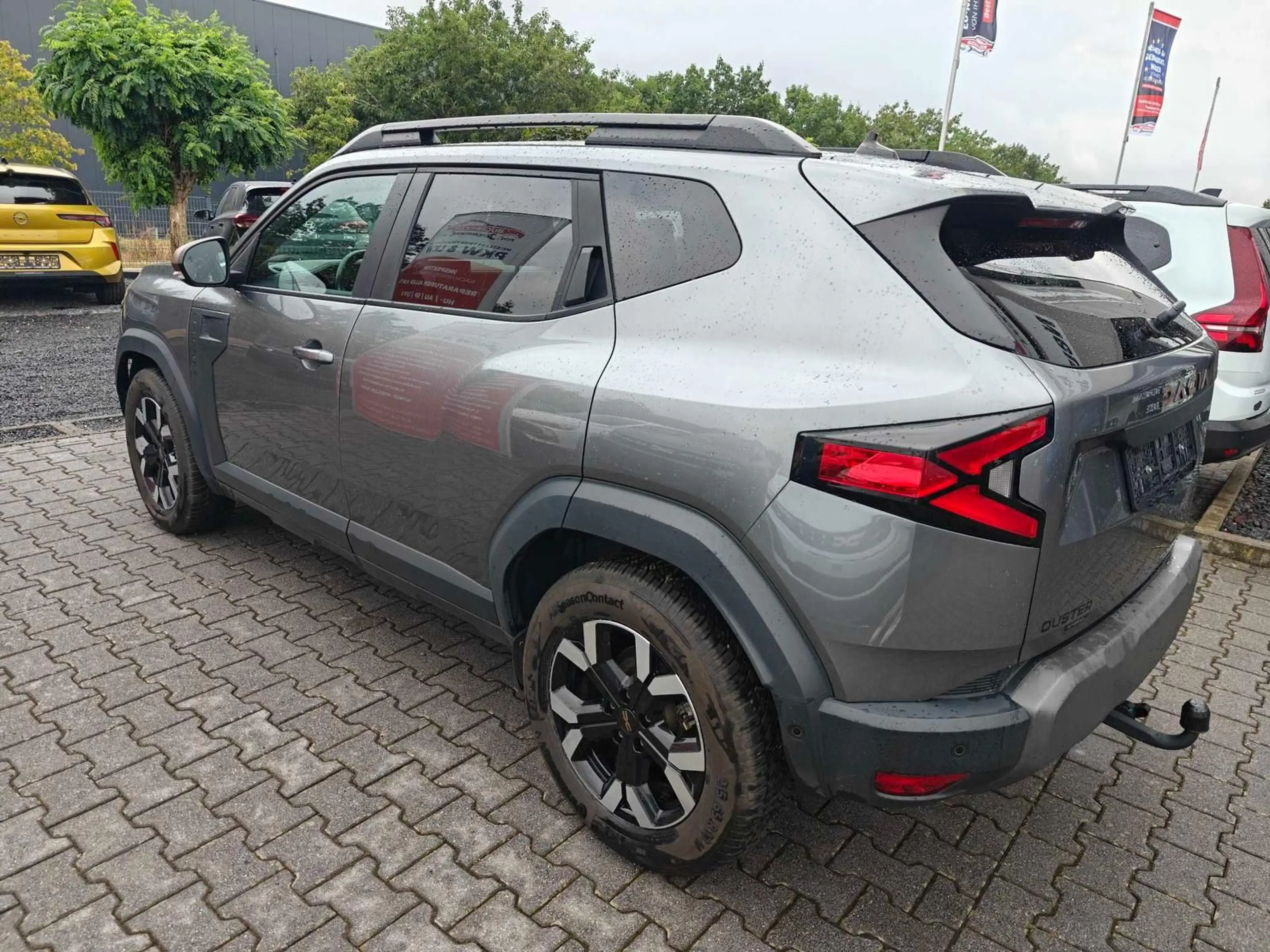 Dacia Duster Extreme Hybrid AHK TOP Ausstattung — photo 6