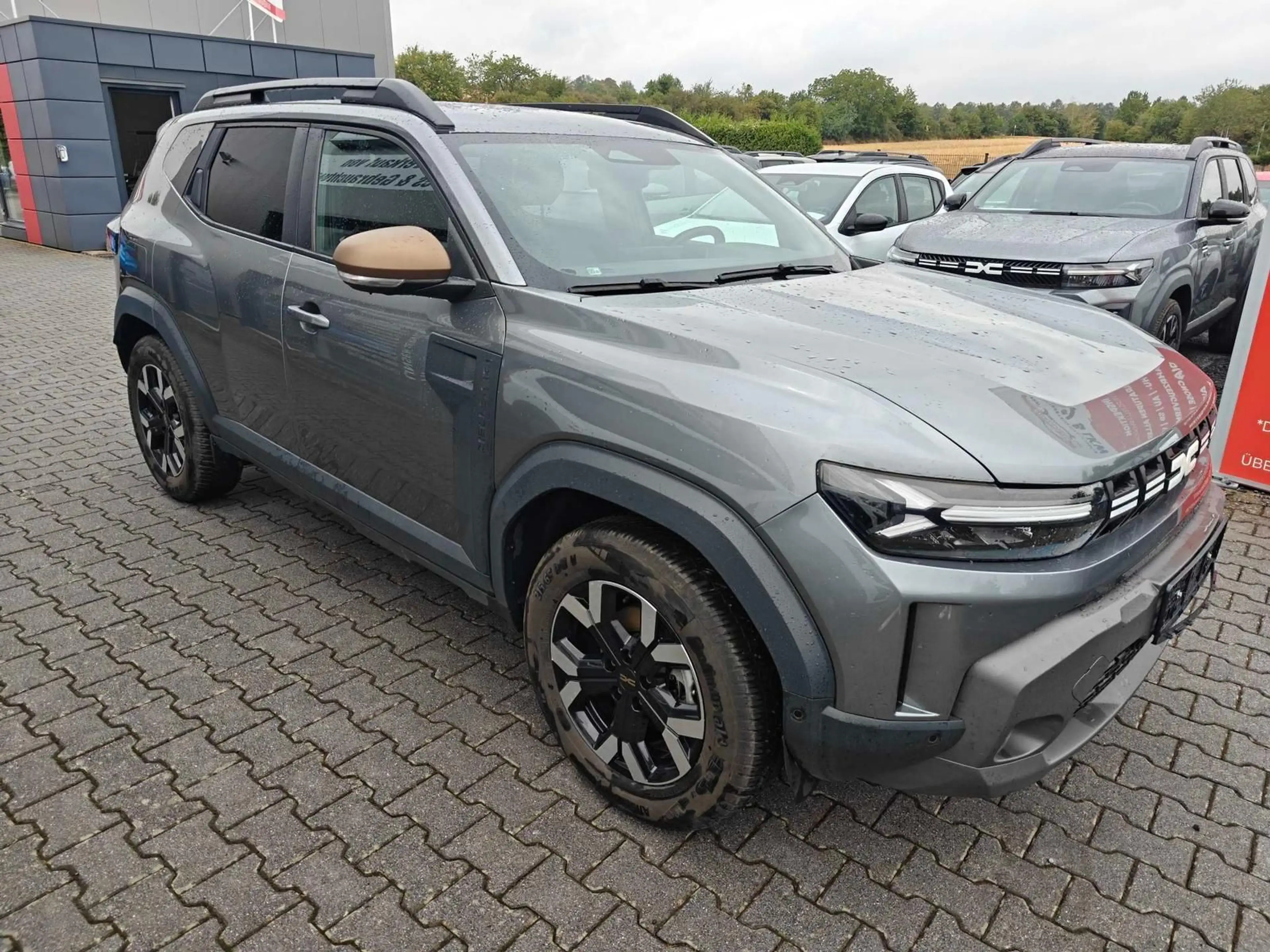 Dacia Duster Extreme Hybrid AHK TOP Ausstattung — photo 3