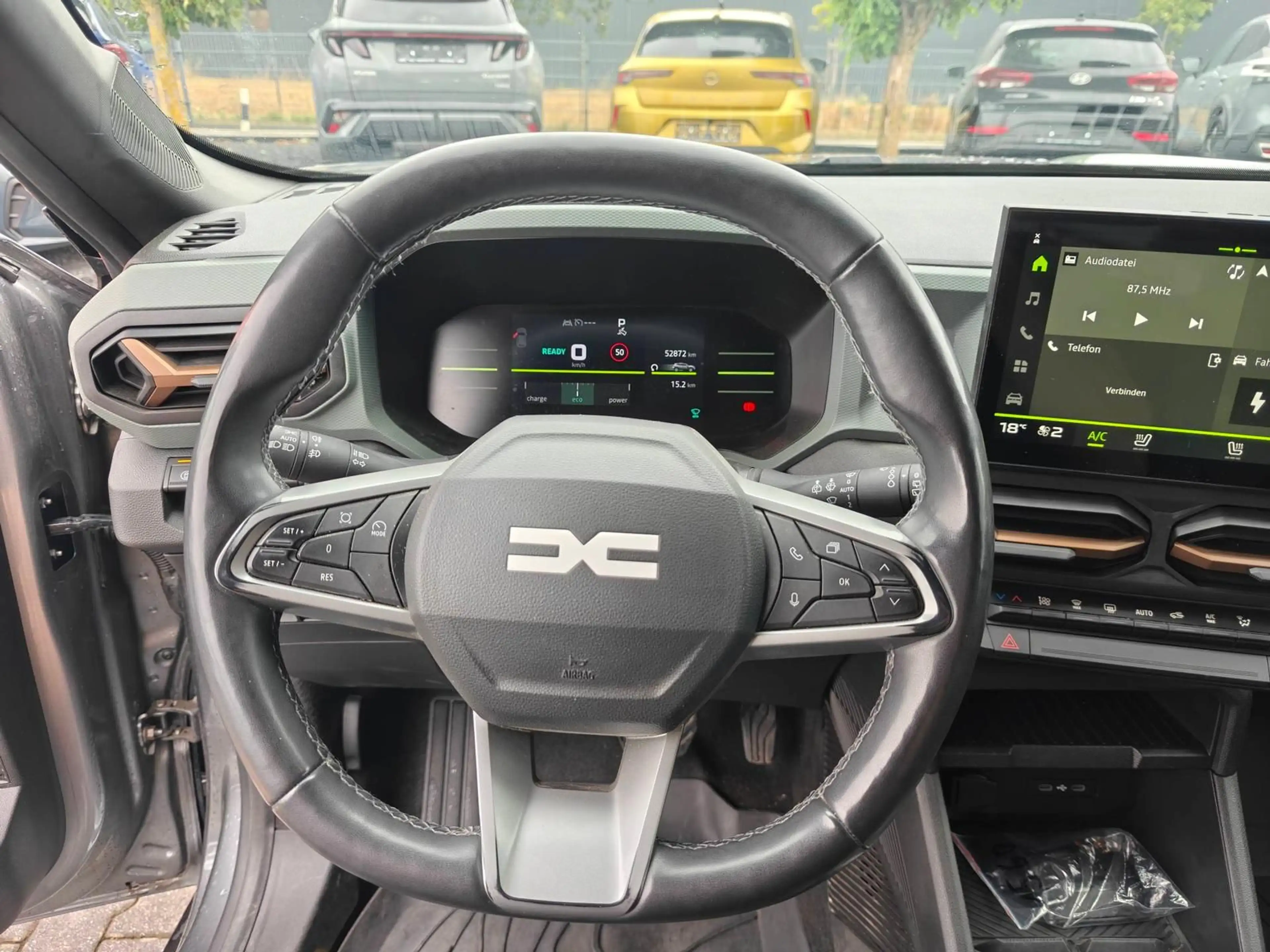 Dacia Duster Extreme Hybrid AHK TOP Ausstattung — photo 11