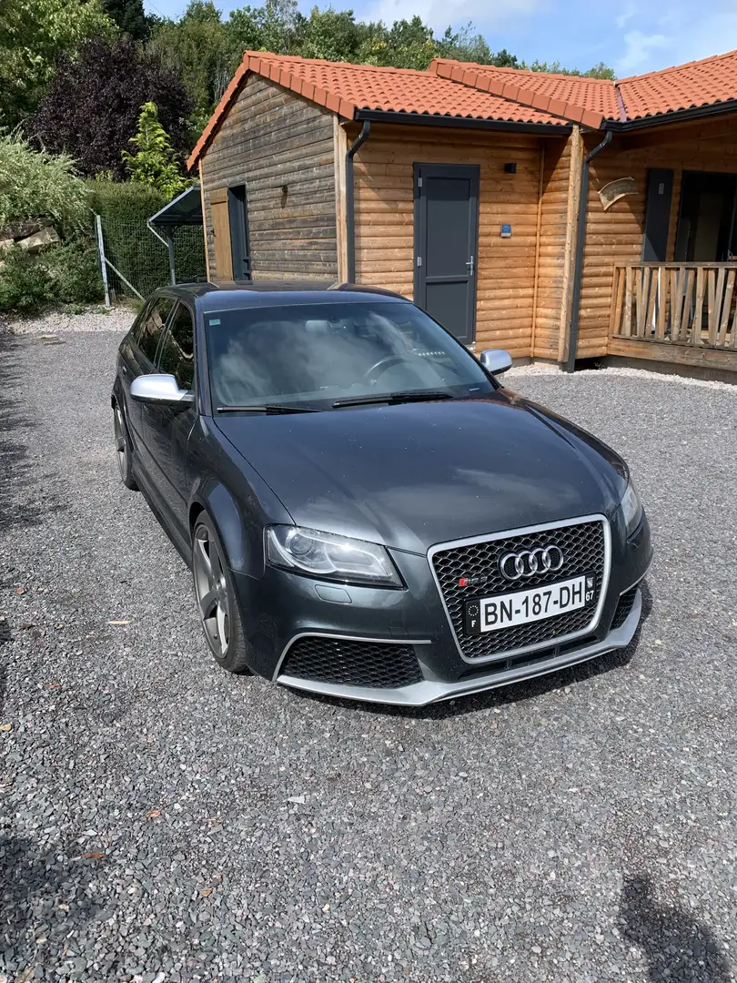 Audi RS3 Sportback S tronic 8P - 2