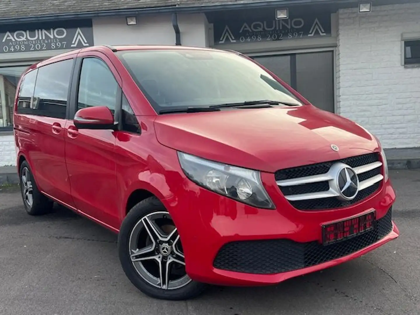 Mercedes-Benz V 220 d/8pl/NAVI/CAMERA/RADARAV&AR/1ERPROPRIO/JANTES AMG Rouge - 2