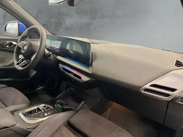 BMW 1 Series view 12
