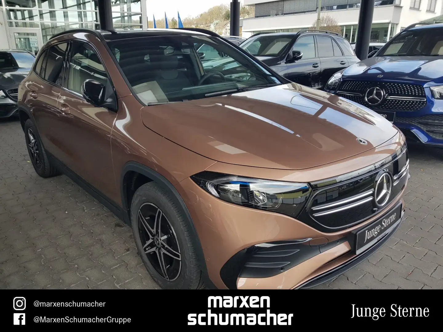 Mercedes-Benz EQA 250 EQA 250 AMG Line Pano+360°+MBUX+LED+AHK +Night Gold - 2