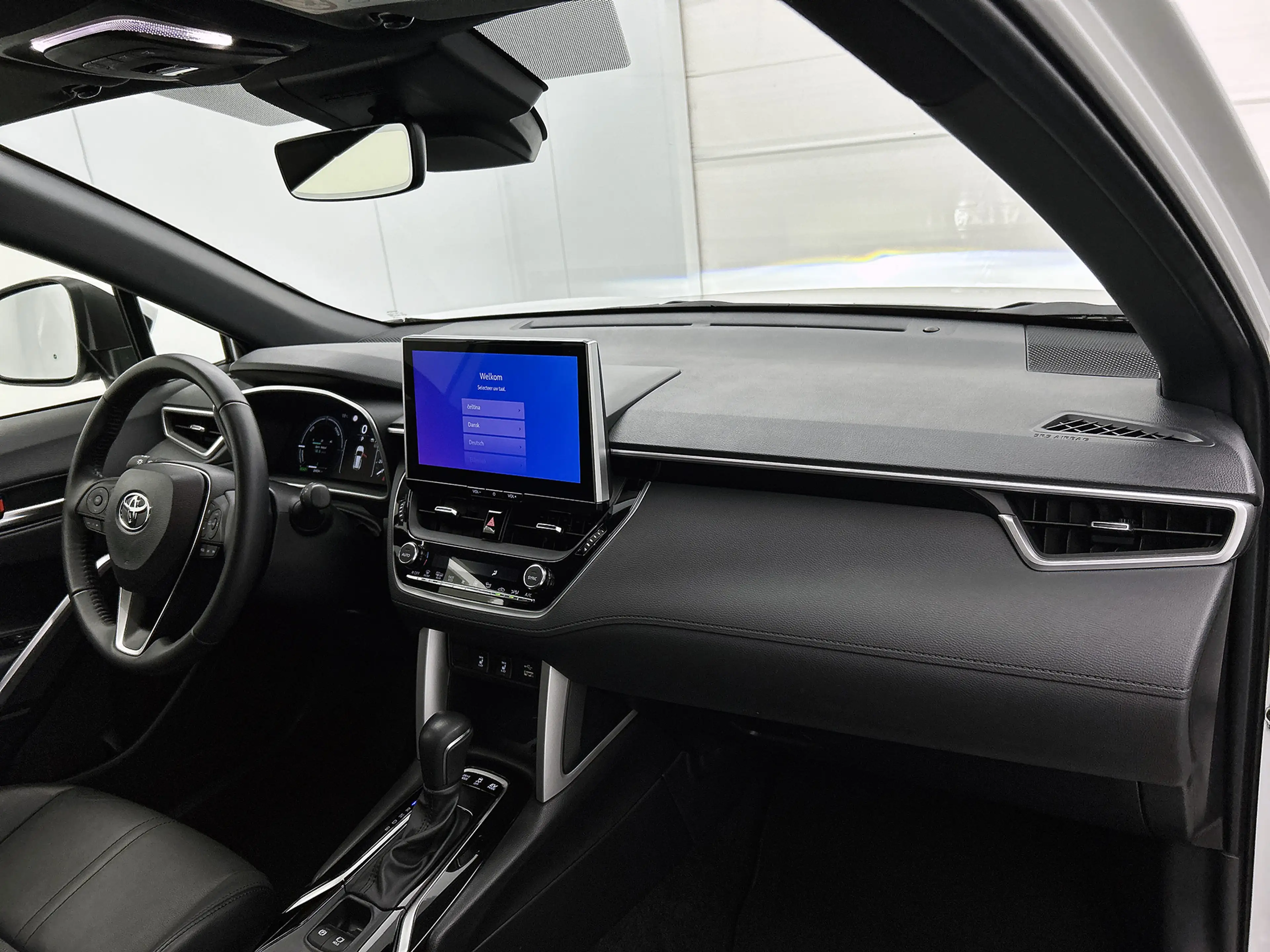 Toyota Corolla Cross 2.0 High Power Hybrid First Edition — photo 6