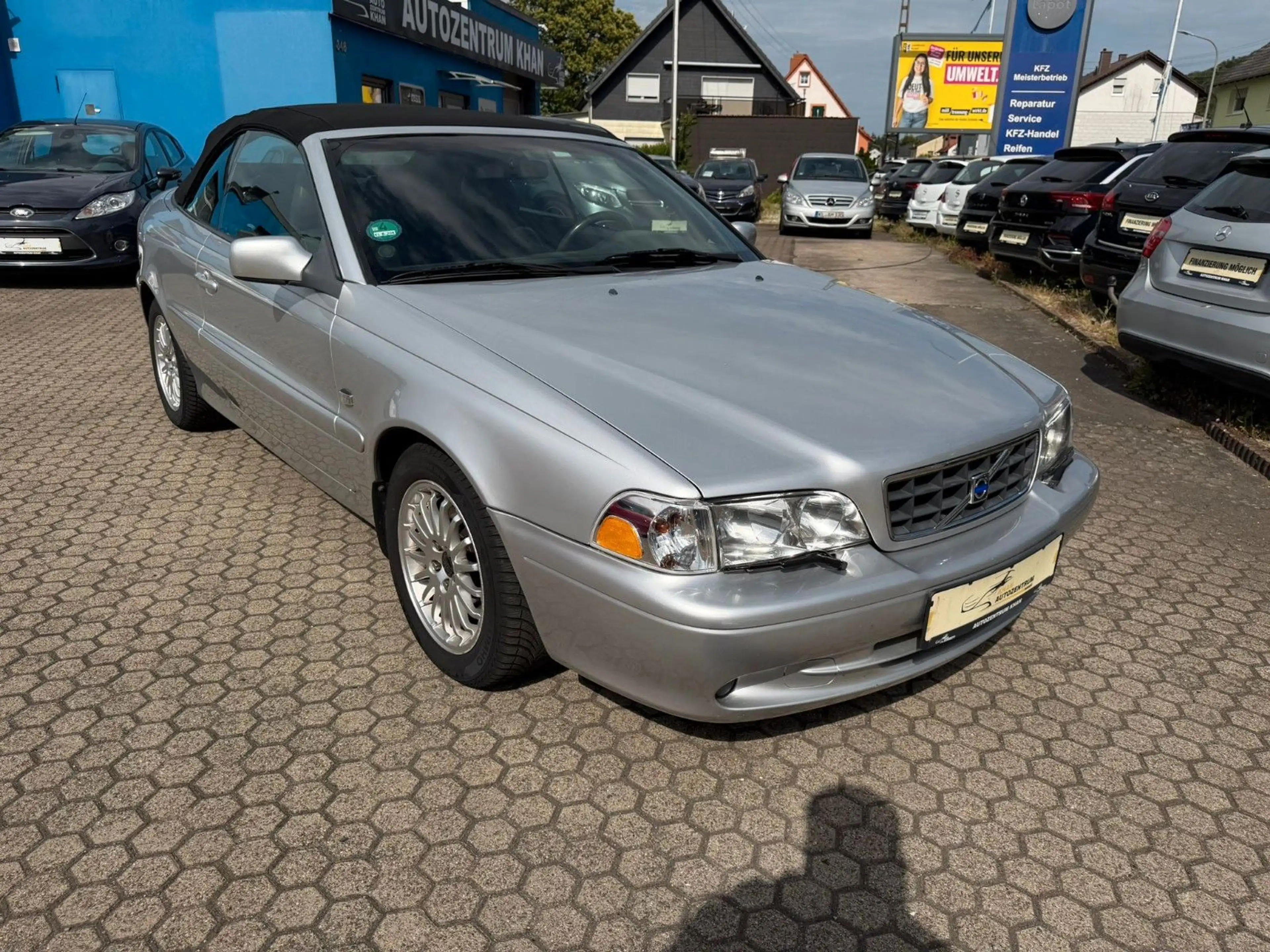Volvo C70 2.0T Cabriolet Premium — photo 2