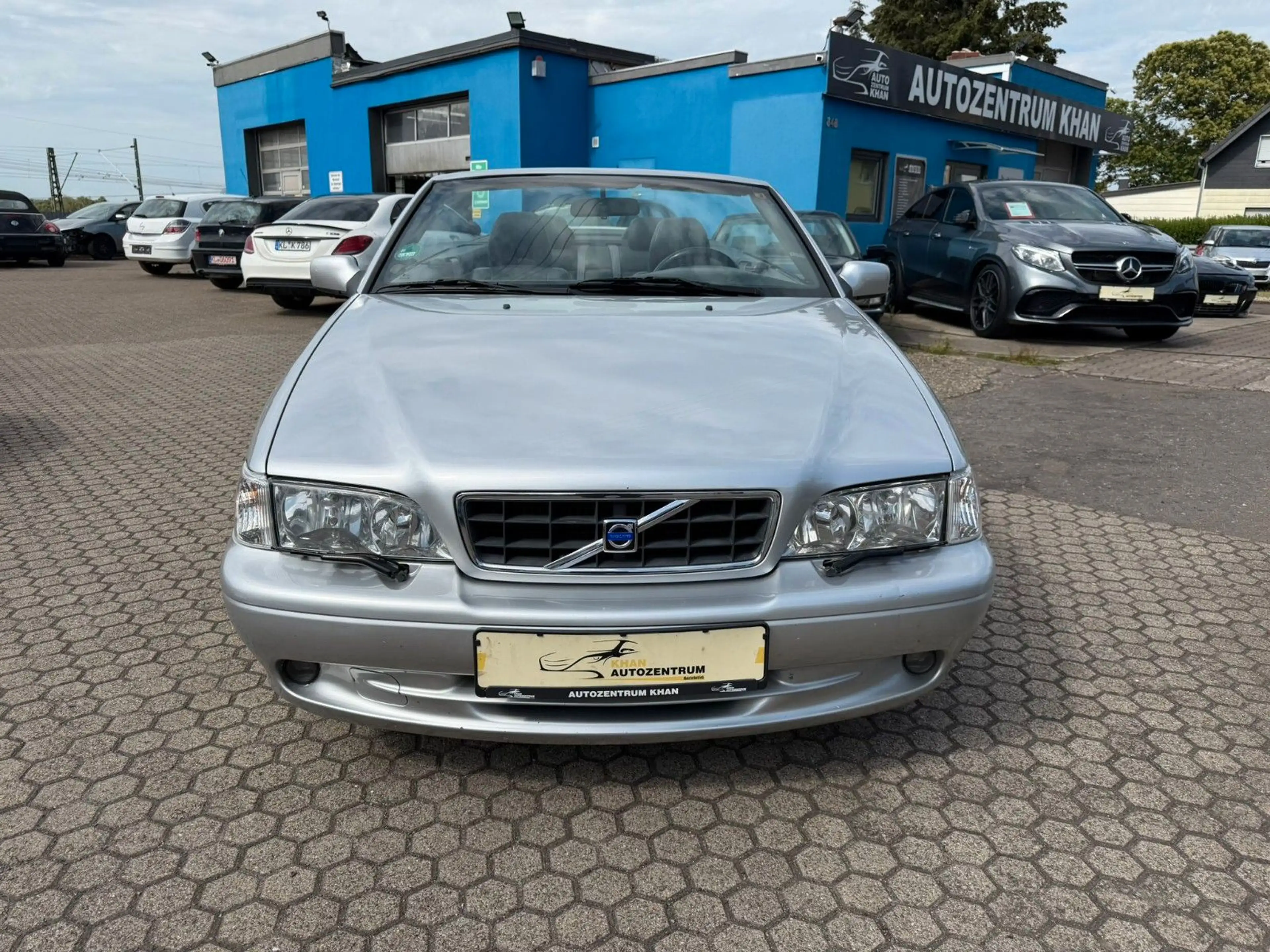 Volvo C70 2.0T Cabriolet Premium — photo 3