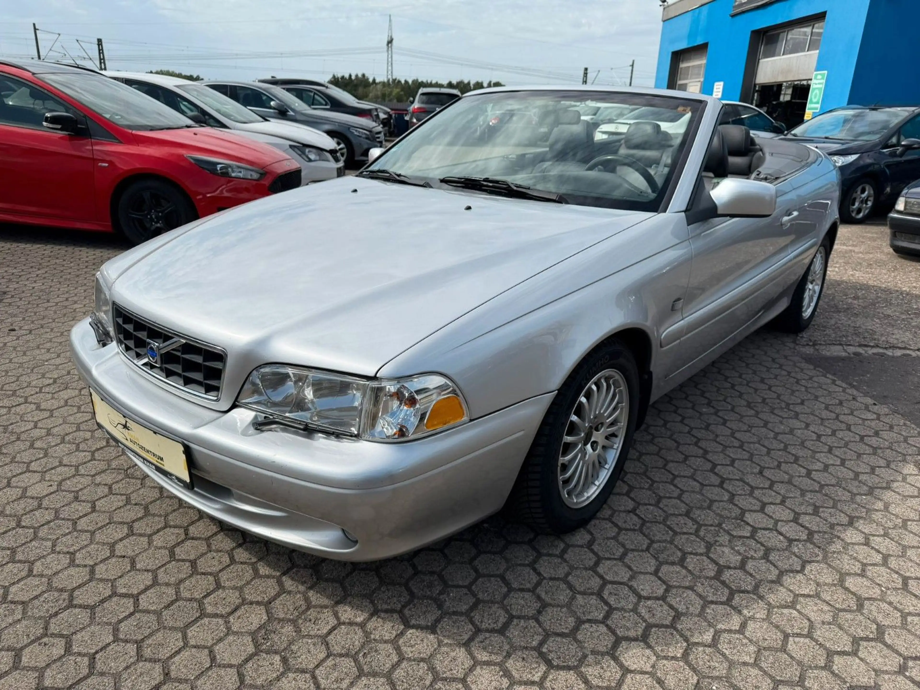 Volvo C70 2.0T Cabriolet Premium — photo 4
