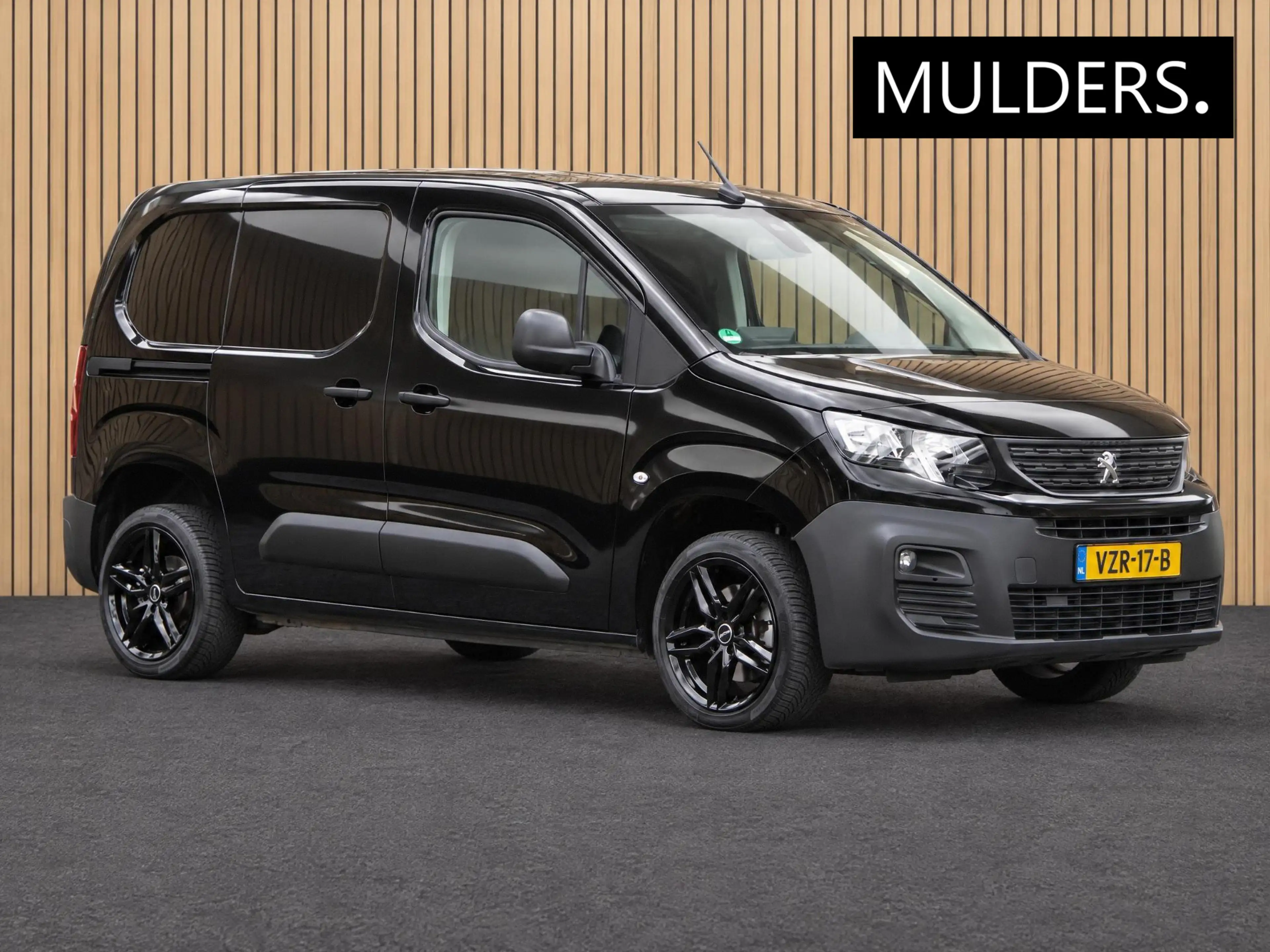 Peugeot Partner 1.5 BlueHDi 130 EAT8 S&S L1 | Navi / Camera / Airc