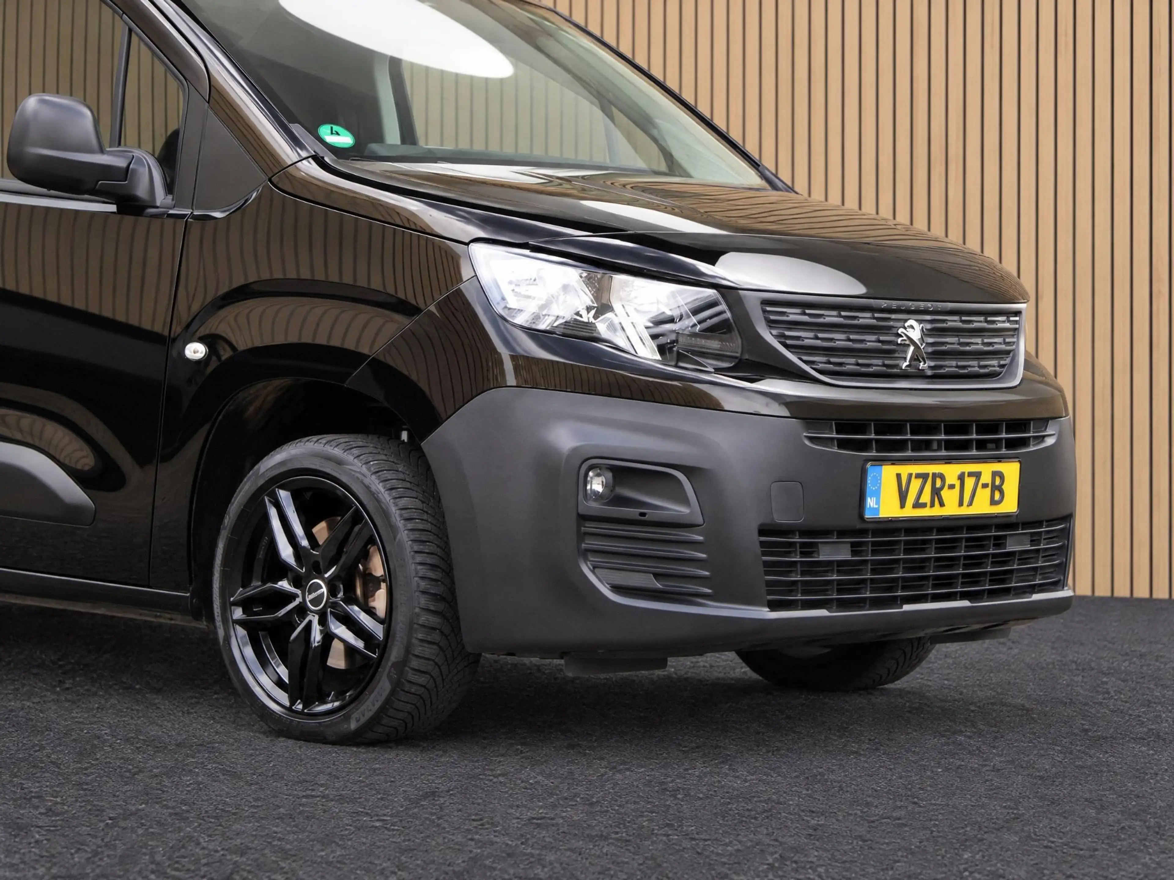 Peugeot Partner 1.5 BlueHDi 130 EAT8 S&S L1 | Navi / Camera / Airc — photo 10