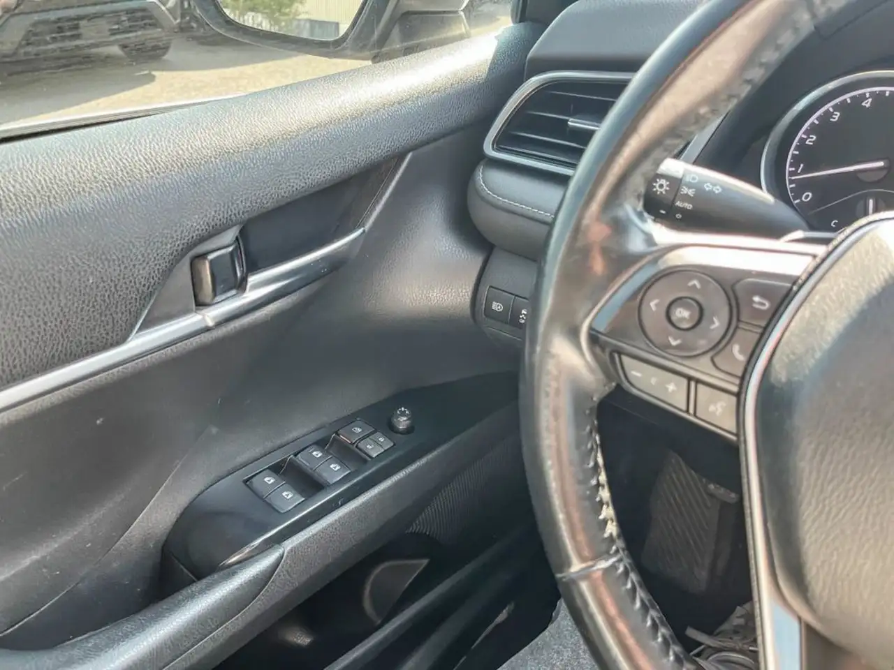 Toyota Camry снимка Toyota Camry