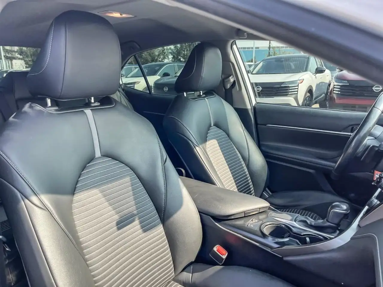 Toyota Camry снимка Toyota Camry