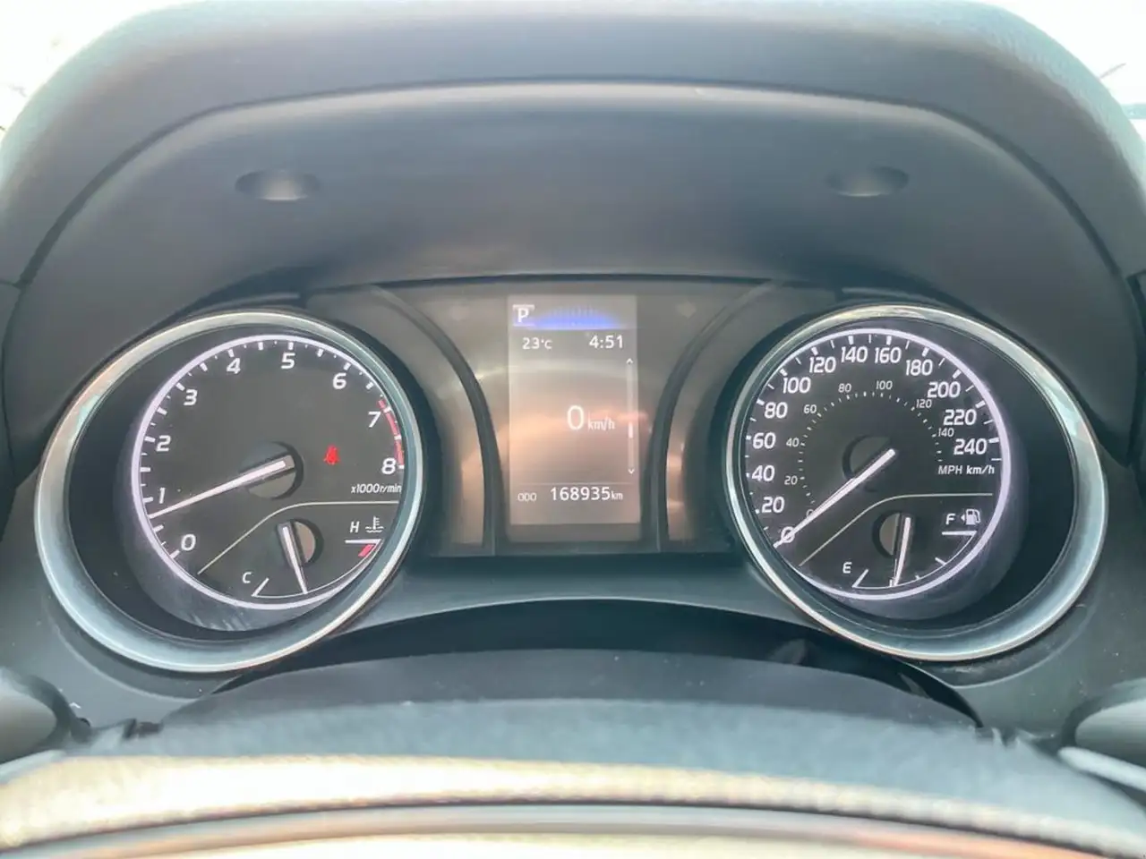 Toyota Camry снимка Toyota Camry